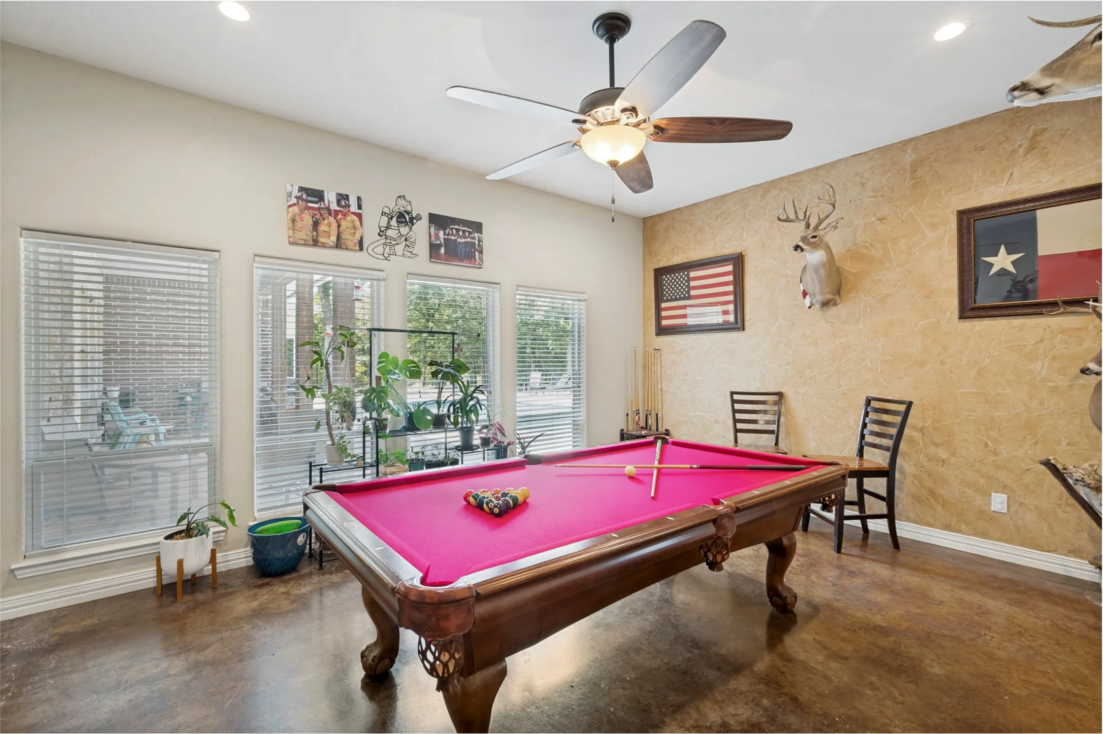 Single Family Residence For Sale in Henderson County , 30971 Fm 85, Kemp, Texas 75143, 4 Bedroom, 4 Bathroom, 3 Garage spaces, 3,214 Sqft, built in 2011, mls#21382643, Real Estate Agent in Kemp, Homes For Sale in Henderson county, Homes For Sale in Kemp, Realtor in Kemp Texas, Real Estate Brokerage Independent Realty Texas, Luminita Cordes Realtor