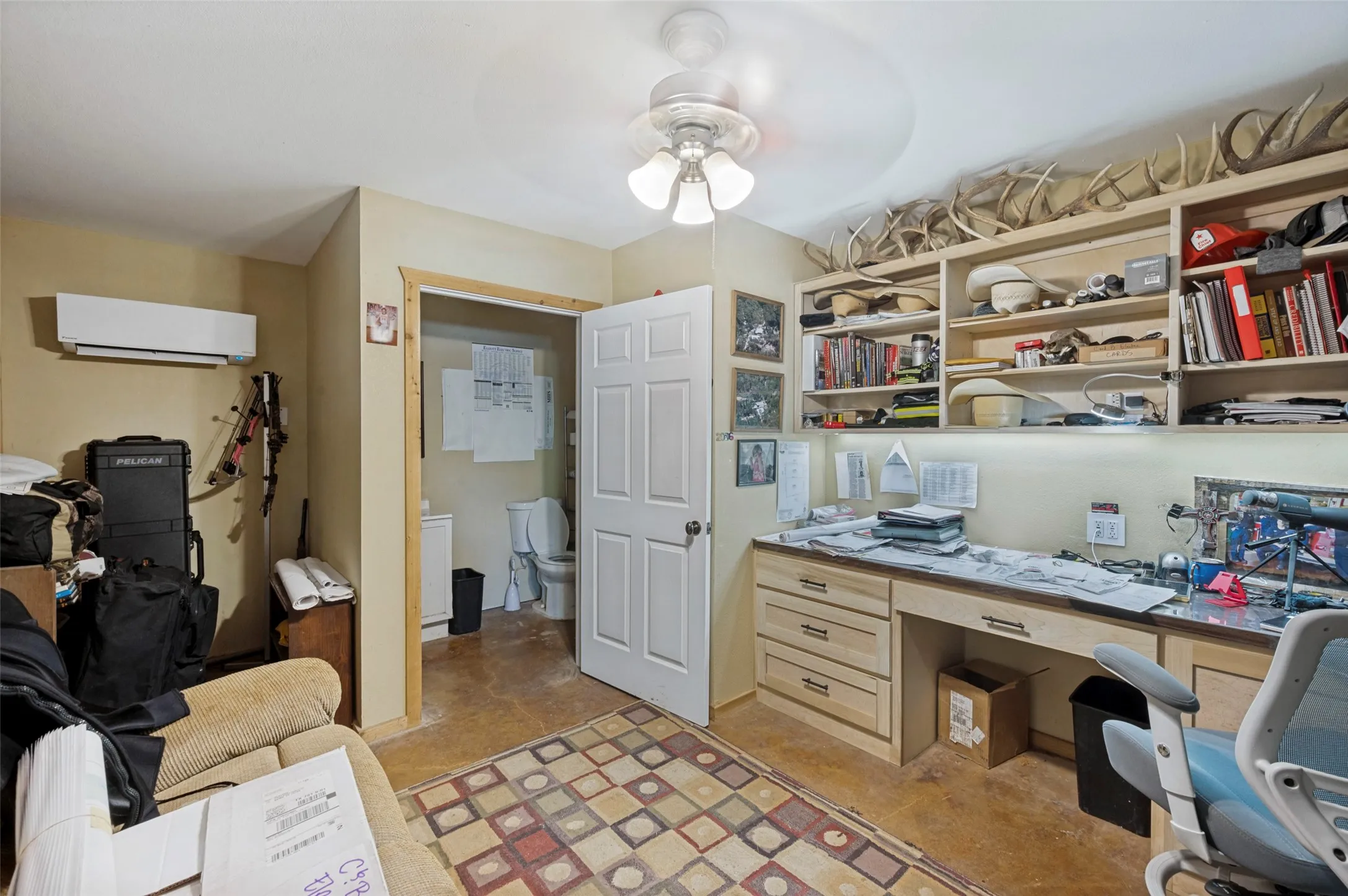 Single Family Residence For Sale in Henderson County , 30971 Fm 85, Kemp, Texas 75143, 4 Bedroom, 4 Bathroom, 3 Garage spaces, 3,214 Sqft, built in 2011, mls#21382643, Real Estate Agent in Kemp, Homes For Sale in Henderson county, Homes For Sale in Kemp, Realtor in Kemp Texas, Real Estate Brokerage Independent Realty Texas, Luminita Cordes Realtor