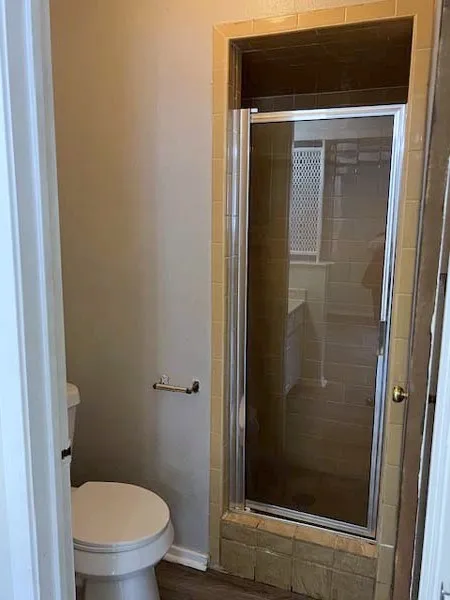 Single Family Residence For Rent in Ellis County , 806 Phillips Drive, Ennis, Texas 75119, 3 Bedroom, 2 Bathroom, 2 Garage spaces, 1,154 Sqft, built in 1972, mls#21390549, Real Estate Agent in Ennis, Homes For Rent in Ellis county, Homes For Rent in Ennis, Realtor in Ennis Texas, Real Estate Brokerage Independent Realty Texas, Luminita Cordes Realtor