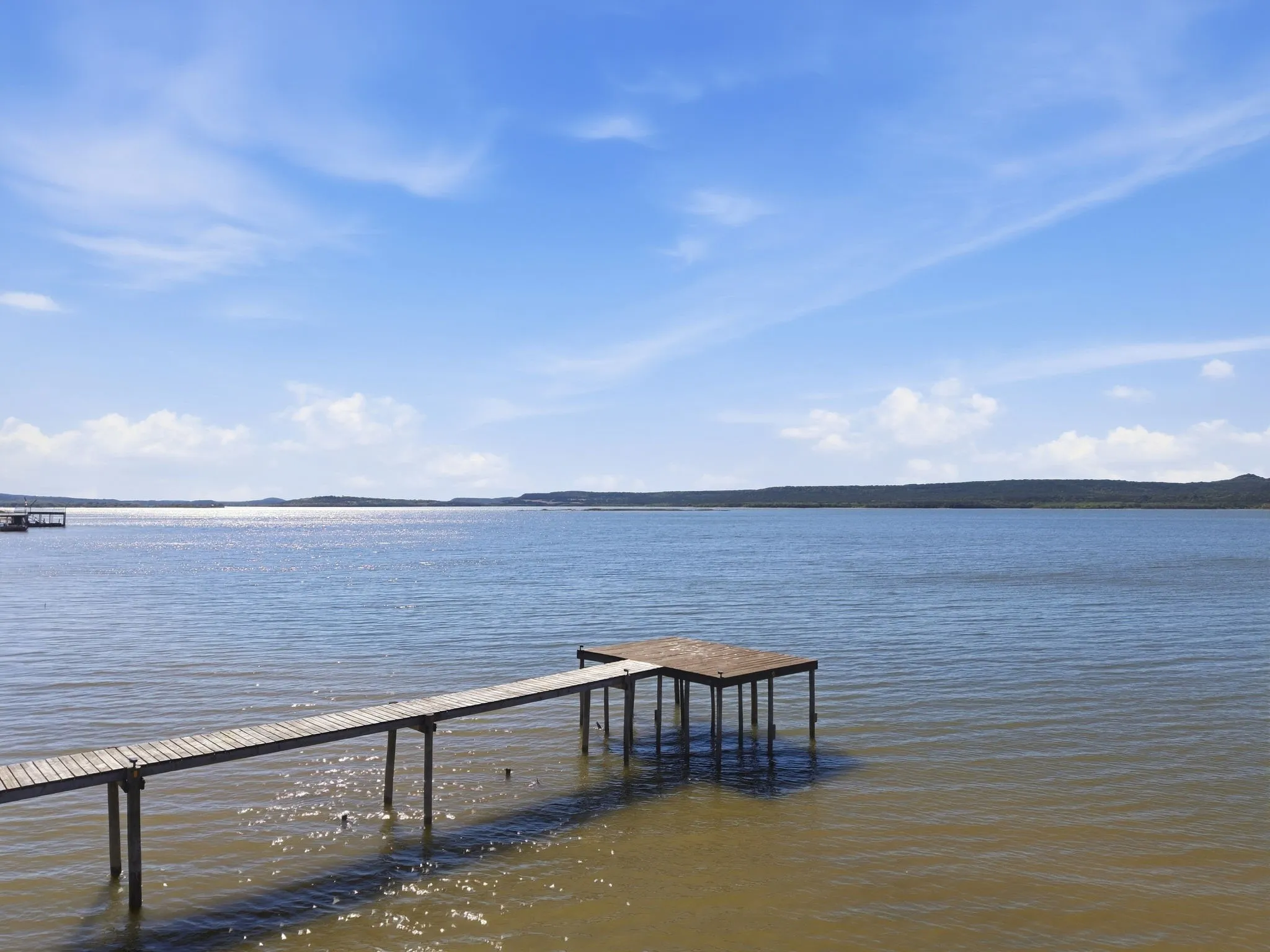Single Family Residence For Sale in Palo Pinto County , 1031 Airport Road, Graford, Texas 76449, 4 Bedroom, 3 Bathroom, Garage spaces, 3,027 Sqft, built in 1986, mls#21390394, Real Estate Agent in Graford, Homes For Sale in Palo Pinto county, Homes For Sale in Graford, Realtor in Graford Texas, Real Estate Brokerage Independent Realty Texas, Luminita Cordes Realtor