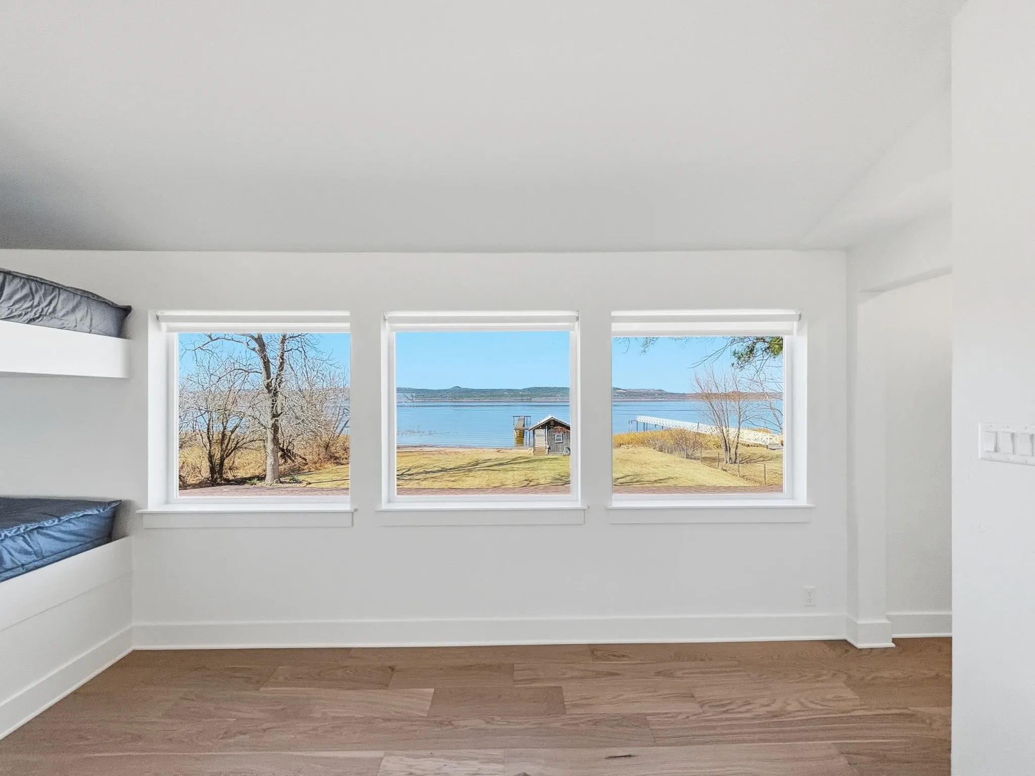 Single Family Residence For Sale in Palo Pinto County , 1031 Airport Road, Graford, Texas 76449, 4 Bedroom, 3 Bathroom, Garage spaces, 3,027 Sqft, built in 1986, mls#21390394, Real Estate Agent in Graford, Homes For Sale in Palo Pinto county, Homes For Sale in Graford, Realtor in Graford Texas, Real Estate Brokerage Independent Realty Texas, Luminita Cordes Realtor