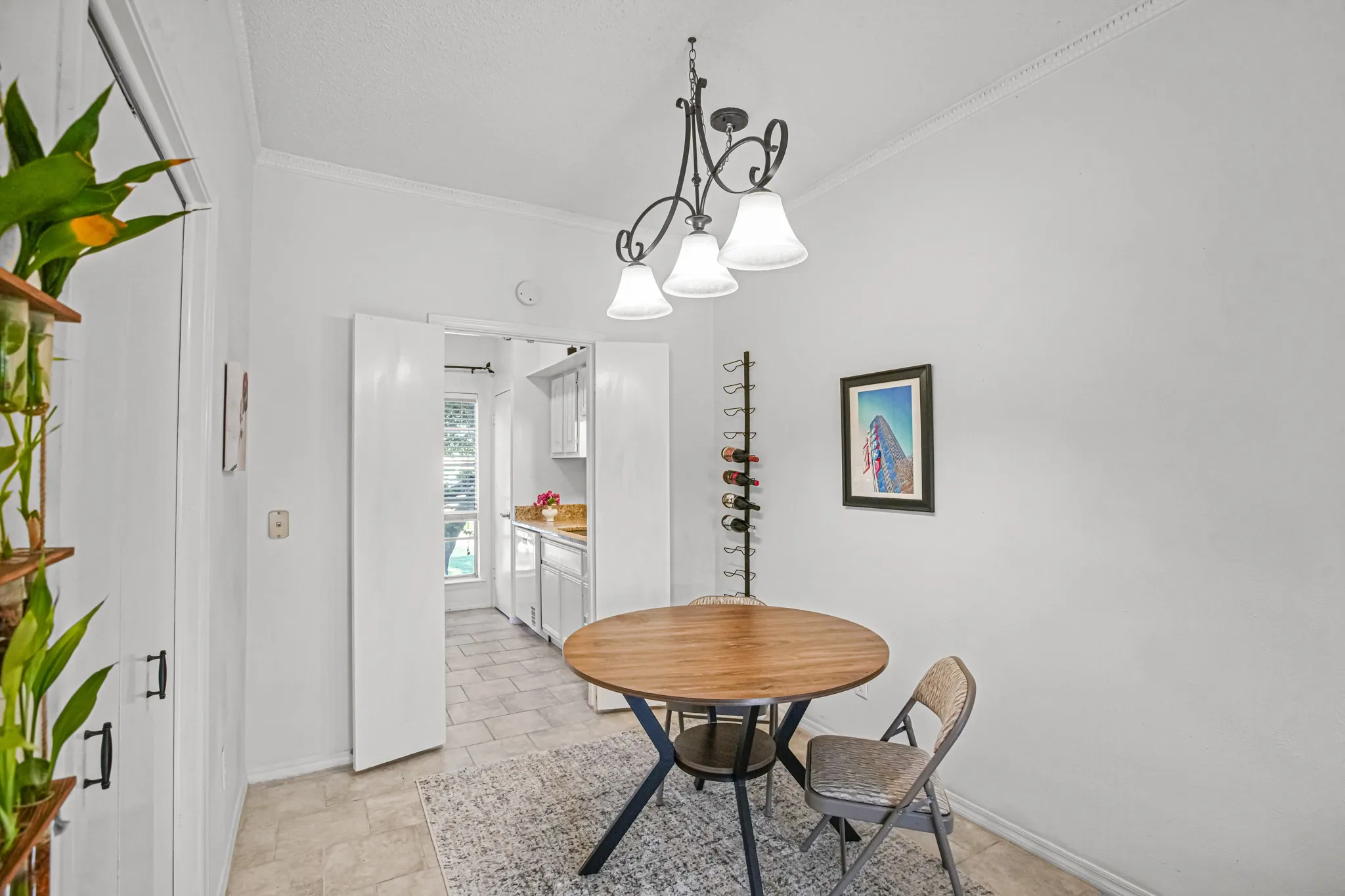Condominium For Sale in Tarrant County , 4438 Harlanwood Drive 211, Fort Worth, Texas 76109, 1 Bedroom, 1 Bathroom, Garage spaces, 764 Sqft, built in 1969, mls#21386923, Real Estate Agent in Fort Worth, Homes For Sale in Tarrant county, Homes For Sale in Fort Worth, Realtor in Fort Worth Texas, Real Estate Brokerage Independent Realty Texas, Luminita Cordes Realtor