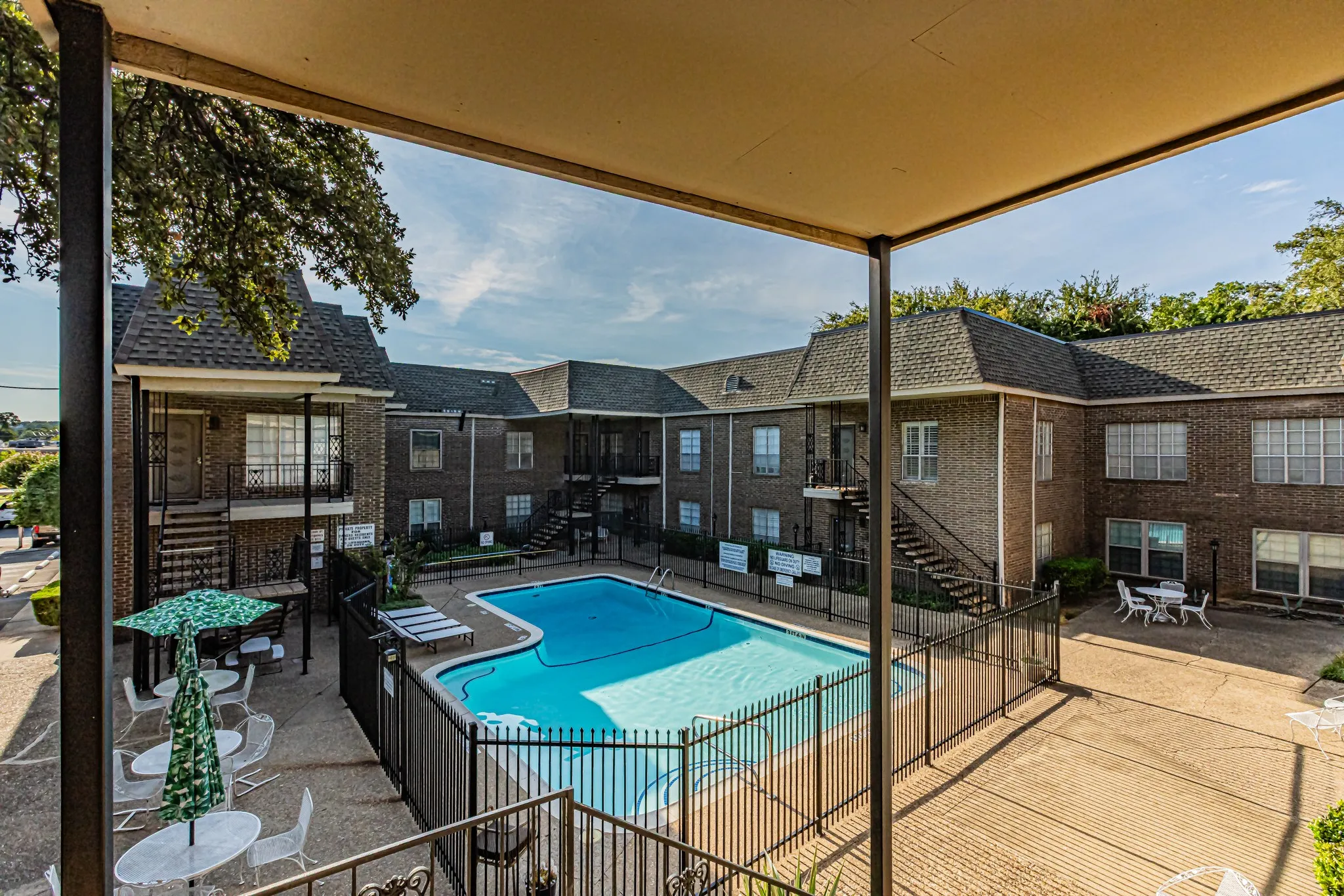 Condominium For Sale in Tarrant County , 4438 Harlanwood Drive 211, Fort Worth, Texas 76109, 1 Bedroom, 1 Bathroom, Garage spaces, 764 Sqft, built in 1969, mls#21386923, Real Estate Agent in Fort Worth, Homes For Sale in Tarrant county, Homes For Sale in Fort Worth, Realtor in Fort Worth Texas, Real Estate Brokerage Independent Realty Texas, Luminita Cordes Realtor