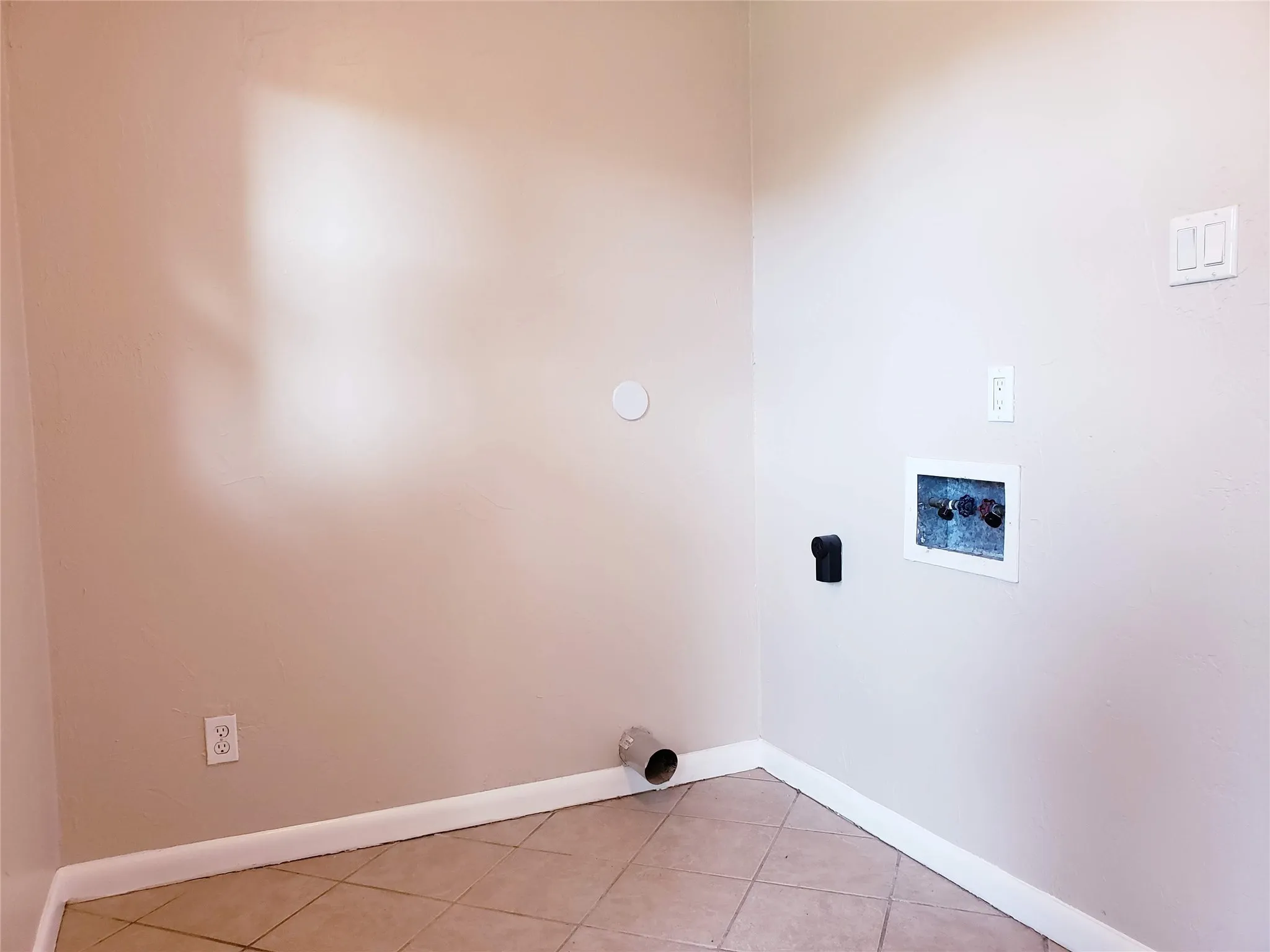 Single Family Residence For Sale in Dallas County , 3309 San Marcus Avenue, Dallas, Texas 75228, 3 Bedroom, 2 Bathroom, Garage spaces, 1,520 Sqft, built in 1955, mls#21390556, Real Estate Agent in Dallas, Homes For Sale in Dallas county, Homes For Sale in Dallas, Realtor in Dallas Texas, Real Estate Brokerage Independent Realty Texas, Luminita Cordes Realtor