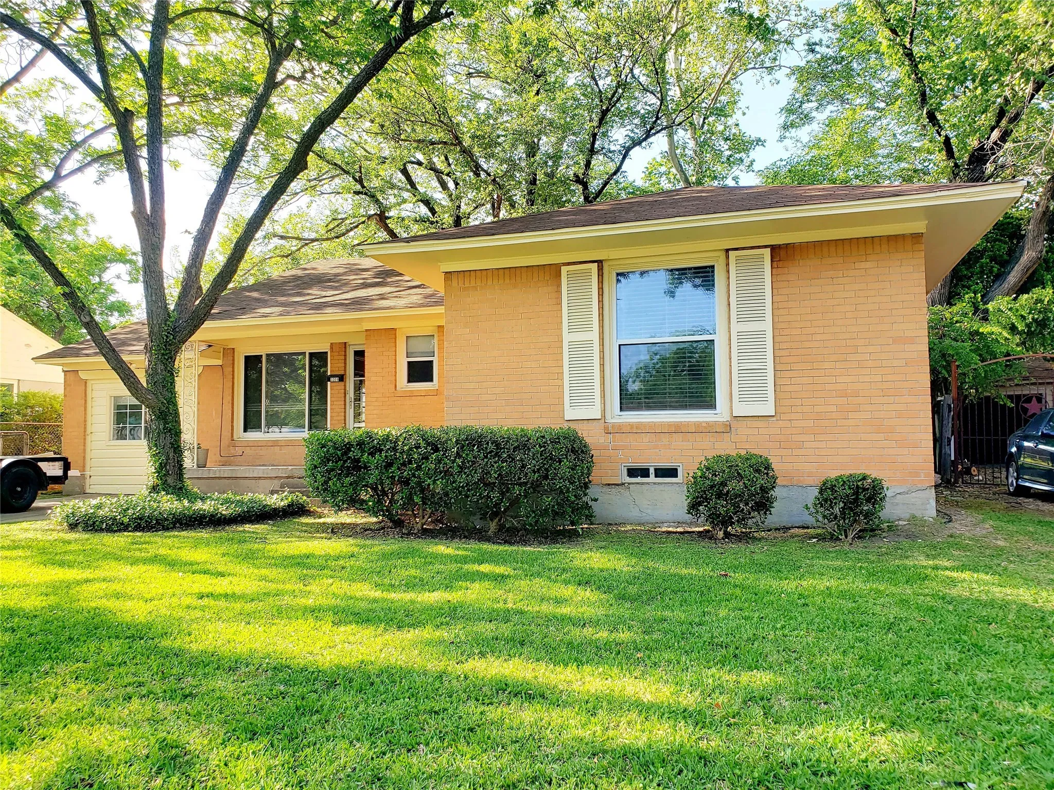 Single Family Residence For Sale