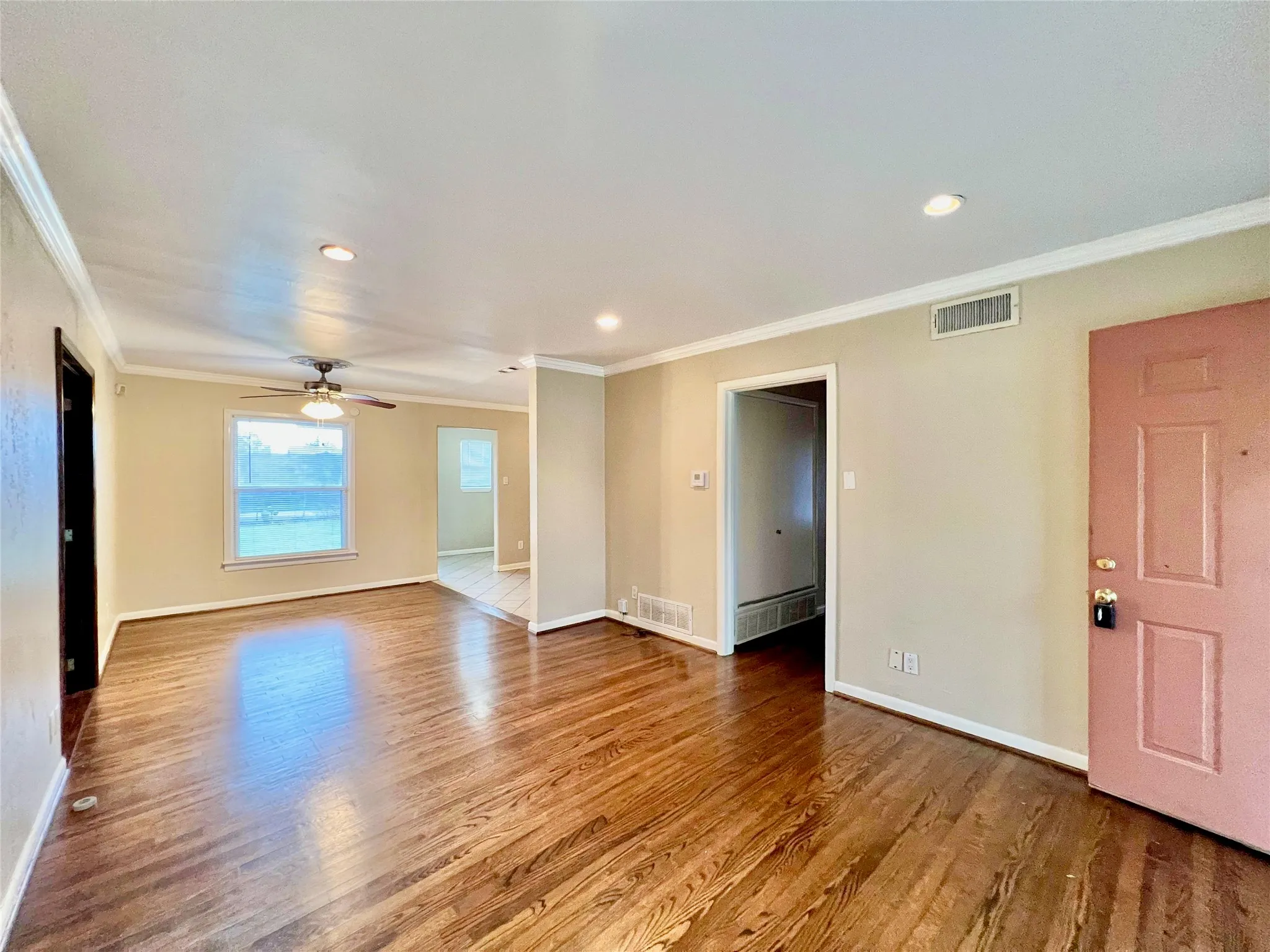 Single Family Residence For Sale in Dallas County , 3309 San Marcus Avenue, Dallas, Texas 75228, 3 Bedroom, 2 Bathroom, Garage spaces, 1,520 Sqft, built in 1955, mls#21390556, Real Estate Agent in Dallas, Homes For Sale in Dallas county, Homes For Sale in Dallas, Realtor in Dallas Texas, Real Estate Brokerage Independent Realty Texas, Luminita Cordes Realtor