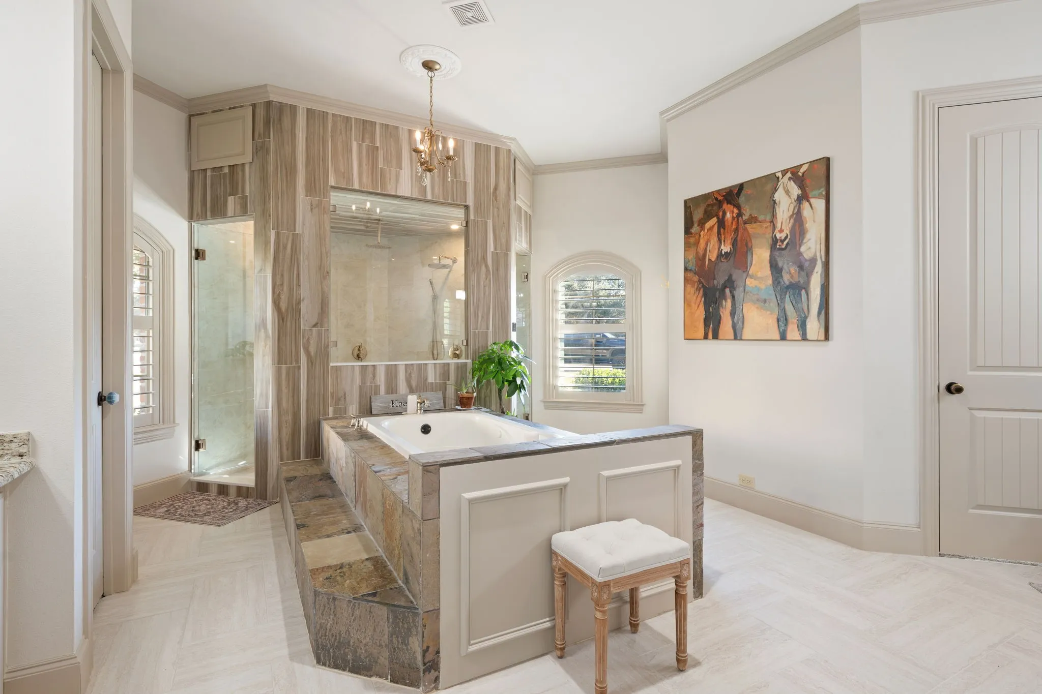 Single Family Residence For Sale in Rockwall County , 1 Clements Court, Heath, Texas 75032, 4 Bedroom, 3 Bathroom, 3 Garage spaces, 3,996 Sqft, built in 2004, mls#21382672, Real Estate Agent in Heath, Homes For Sale in Rockwall county, Homes For Sale in Heath, Realtor in Heath Texas, Real Estate Brokerage Independent Realty Texas, Luminita Cordes Realtor