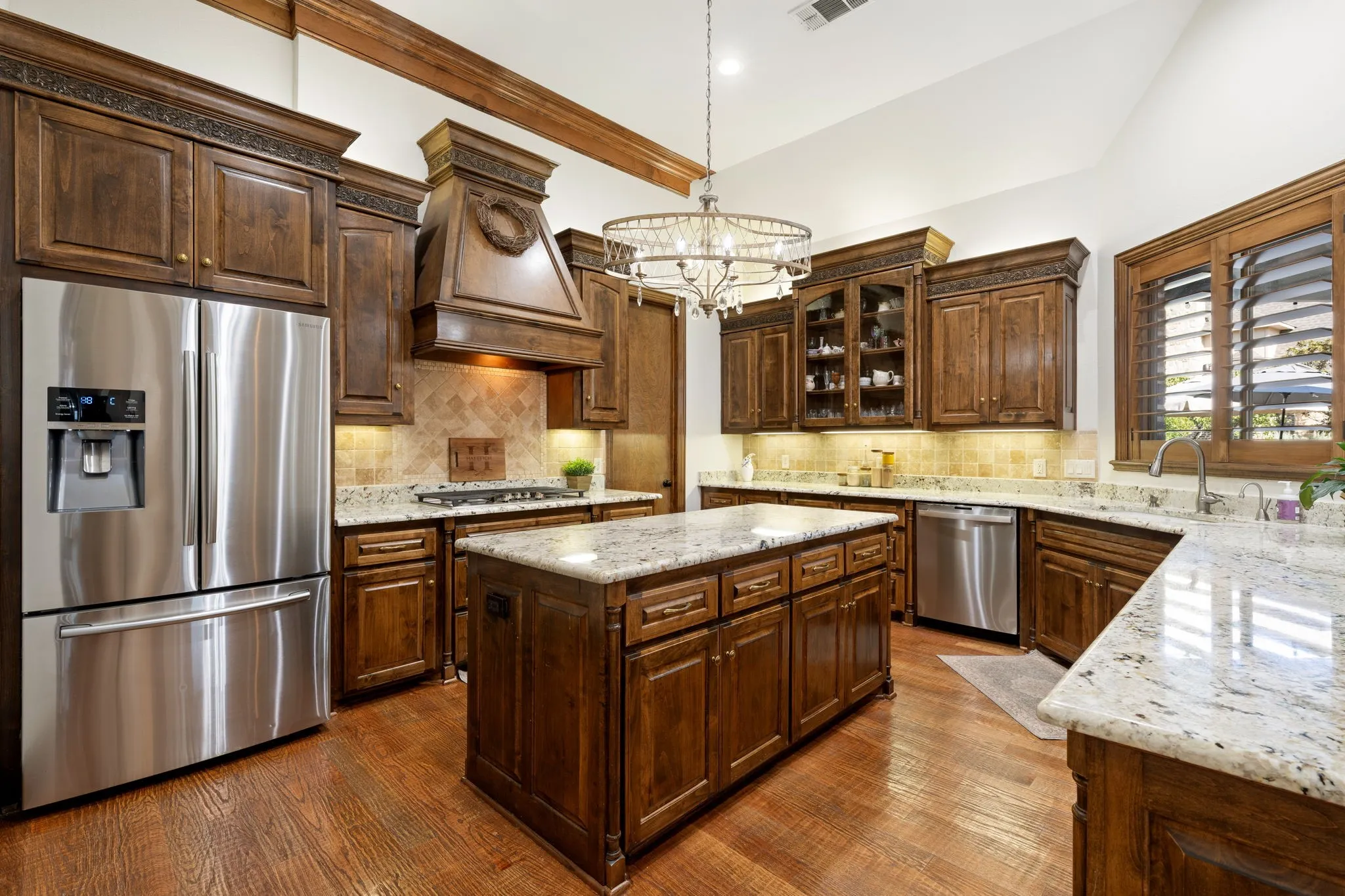 Single Family Residence For Sale in Rockwall County , 1 Clements Court, Heath, Texas 75032, 4 Bedroom, 3 Bathroom, 3 Garage spaces, 3,996 Sqft, built in 2004, mls#21382672, Real Estate Agent in Heath, Homes For Sale in Rockwall county, Homes For Sale in Heath, Realtor in Heath Texas, Real Estate Brokerage Independent Realty Texas, Luminita Cordes Realtor