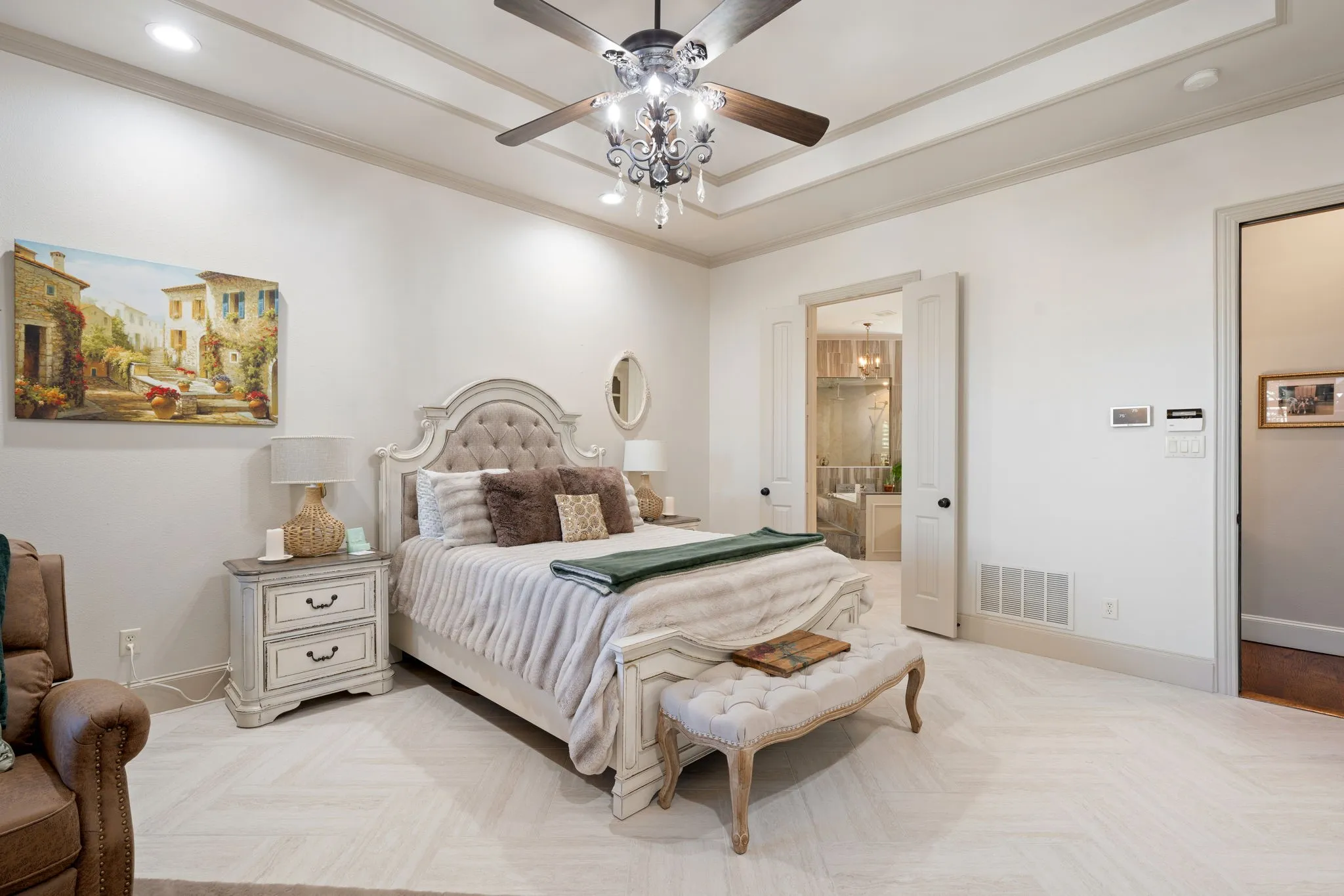 Single Family Residence For Sale in Rockwall County , 1 Clements Court, Heath, Texas 75032, 4 Bedroom, 3 Bathroom, 3 Garage spaces, 3,996 Sqft, built in 2004, mls#21382672, Real Estate Agent in Heath, Homes For Sale in Rockwall county, Homes For Sale in Heath, Realtor in Heath Texas, Real Estate Brokerage Independent Realty Texas, Luminita Cordes Realtor