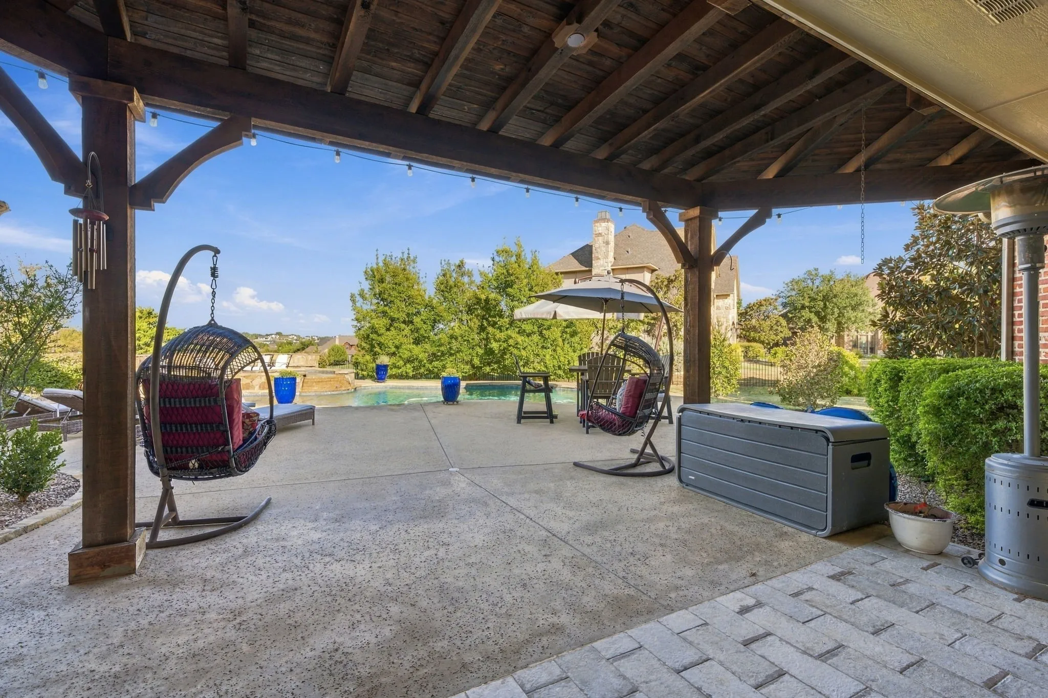 Single Family Residence For Sale in Rockwall County , 1 Clements Court, Heath, Texas 75032, 4 Bedroom, 3 Bathroom, 3 Garage spaces, 3,996 Sqft, built in 2004, mls#21382672, Real Estate Agent in Heath, Homes For Sale in Rockwall county, Homes For Sale in Heath, Realtor in Heath Texas, Real Estate Brokerage Independent Realty Texas, Luminita Cordes Realtor