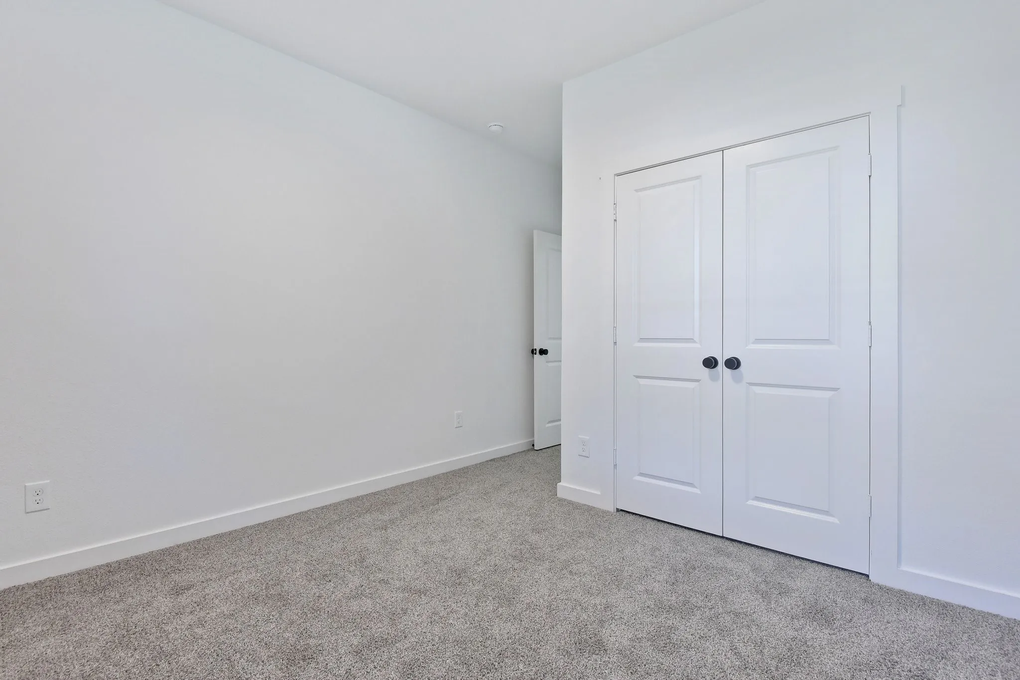 Duplex For Rent in Grayson County , 720 W Texas Street, Denison, Texas 75021, 3 Bedroom, 2 Bathroom, Garage spaces, 1,368 Sqft, built in 2022, mls#21390558, Real Estate Agent in Denison, Homes For Rent in Grayson county, Homes For Rent in Denison, Realtor in Denison Texas, Real Estate Brokerage Independent Realty Texas, Luminita Cordes Realtor