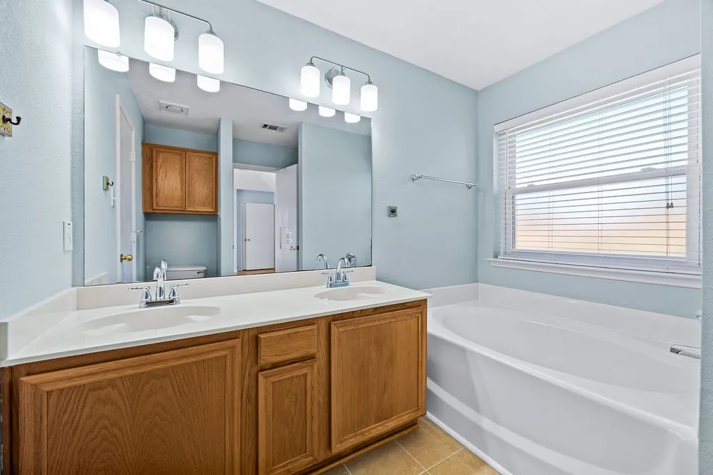 Single Family Residence For Sale in Collin County , 3112 Creekbend Court, Sachse, Texas 75048, 3 Bedroom, 2 Bathroom, 2 Garage spaces, 1,693 Sqft, built in 1999, mls#21390547, Real Estate Agent in Sachse, Homes For Sale in Collin county, Homes For Sale in Sachse, Realtor in Sachse Texas, Real Estate Brokerage Independent Realty Texas, Luminita Cordes Realtor