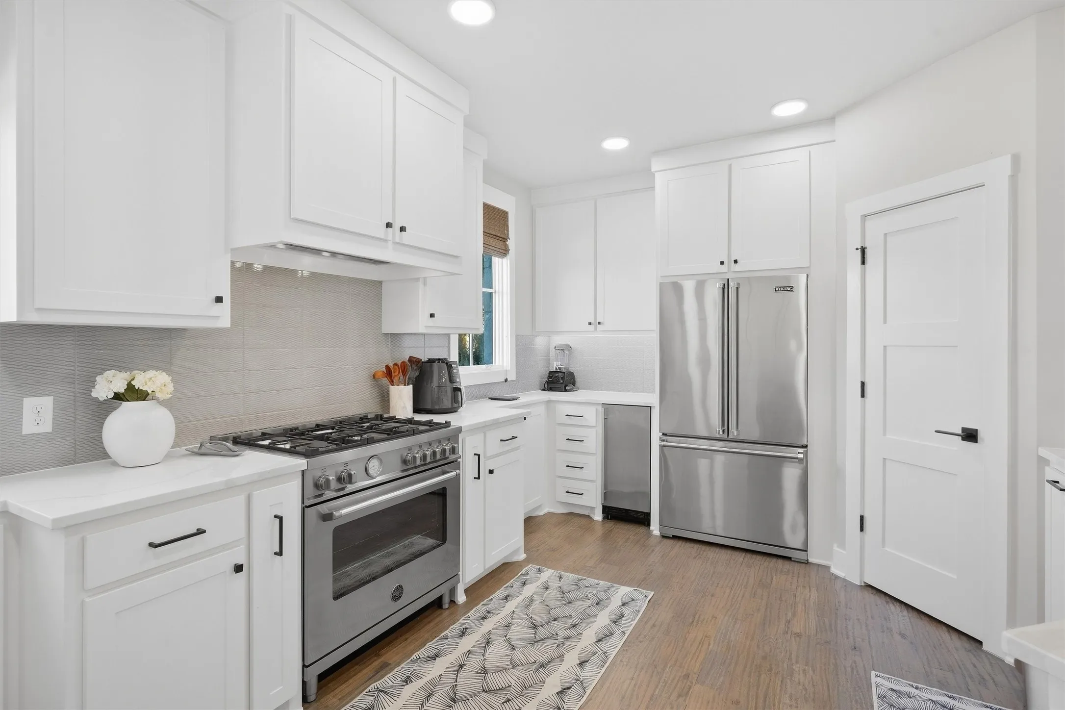 Condominium For Sale in Palo Pinto County , 1673 Scenic Drive 103, Graford, Texas 76449, 3 Bedroom, 4 Bathroom, 1 Garage spaces, 2,088 Sqft, built in 2020, mls#21390364, Real Estate Agent in Graford, Homes For Sale in Palo Pinto county, Homes For Sale in Graford, Realtor in Graford Texas, Real Estate Brokerage Independent Realty Texas, Luminita Cordes Realtor