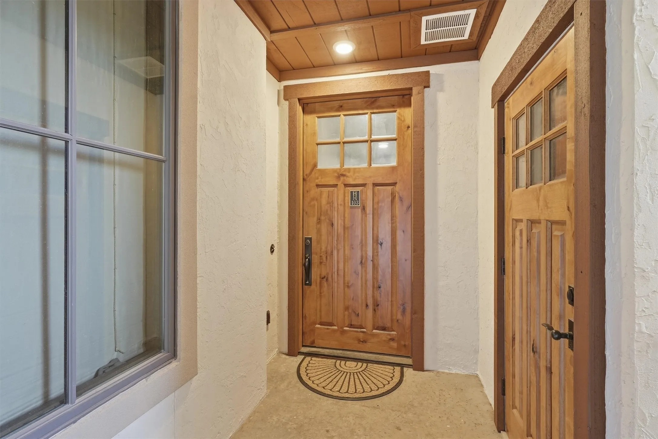 Condominium For Sale in Palo Pinto County , 1673 Scenic Drive 103, Graford, Texas 76449, 3 Bedroom, 4 Bathroom, 1 Garage spaces, 2,088 Sqft, built in 2020, mls#21390364, Real Estate Agent in Graford, Homes For Sale in Palo Pinto county, Homes For Sale in Graford, Realtor in Graford Texas, Real Estate Brokerage Independent Realty Texas, Luminita Cordes Realtor