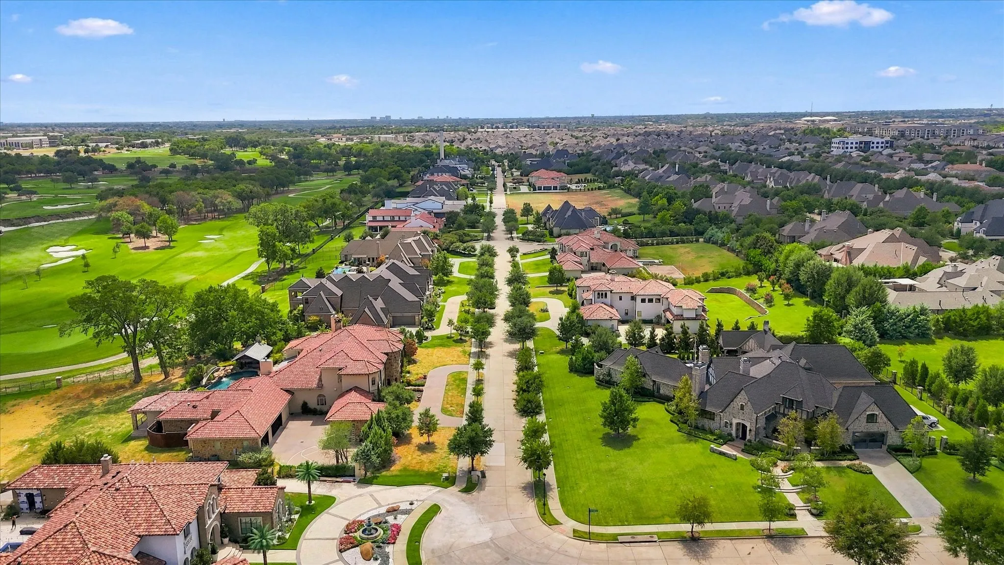 Single Family Residence For Sale in Collin County , 6108 Heron Bay Lane, Mc Kinney, Texas 75070, 3 Bedroom, 4 Bathroom, 3 Garage spaces, 2,820 Sqft, built in 2012, mls#21387342, Real Estate Agent in Mc Kinney, Homes For Sale in Collin county, Homes For Sale in Mc Kinney, Realtor in Mc Kinney Texas, Real Estate Brokerage Independent Realty Texas, Luminita Cordes Realtor