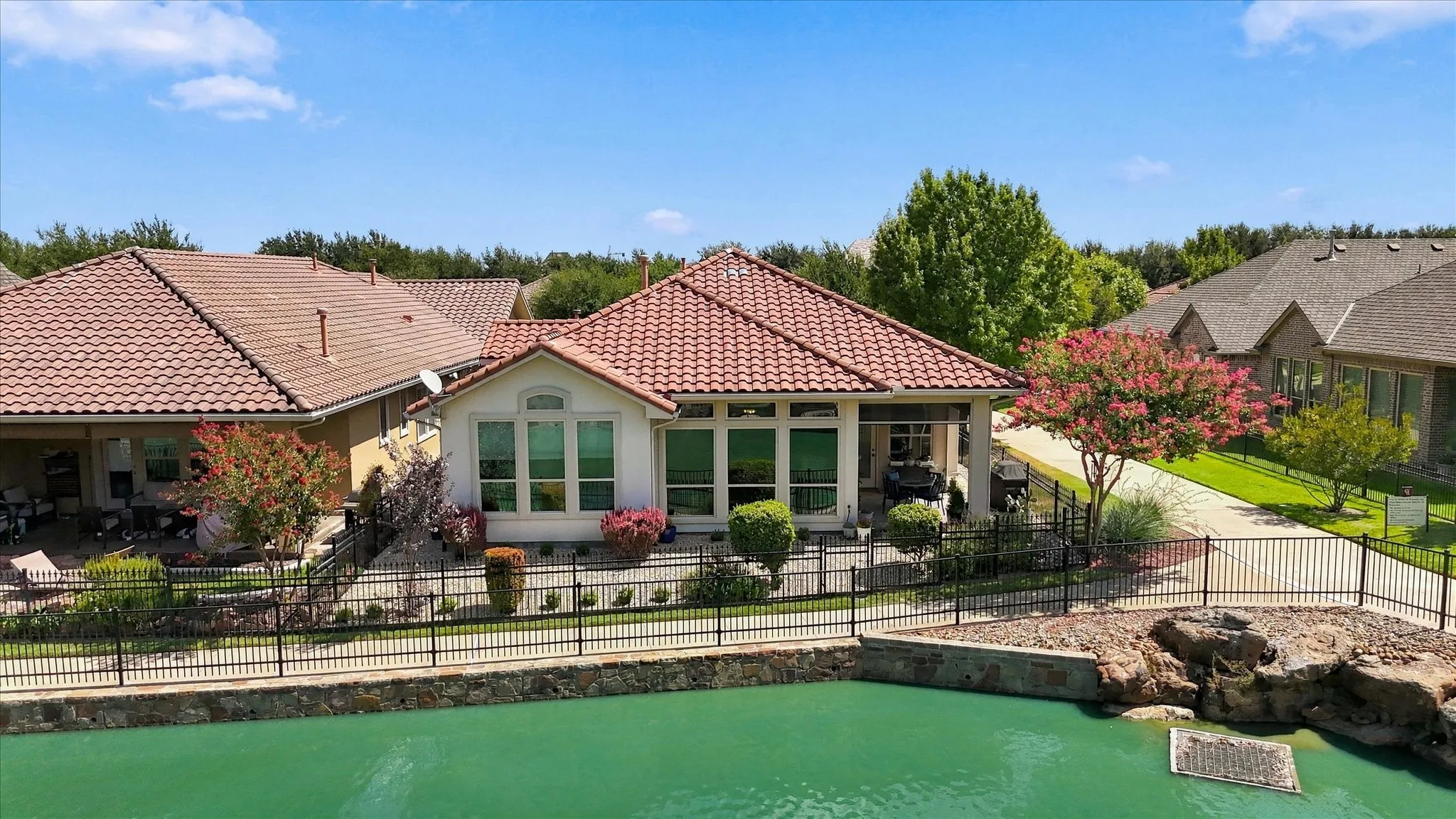 Single Family Residence For Sale in Collin County , 6108 Heron Bay Lane, Mc Kinney, Texas 75070, 3 Bedroom, 4 Bathroom, 3 Garage spaces, 2,820 Sqft, built in 2012, mls#21387342, Real Estate Agent in Mc Kinney, Homes For Sale in Collin county, Homes For Sale in Mc Kinney, Realtor in Mc Kinney Texas, Real Estate Brokerage Independent Realty Texas, Luminita Cordes Realtor