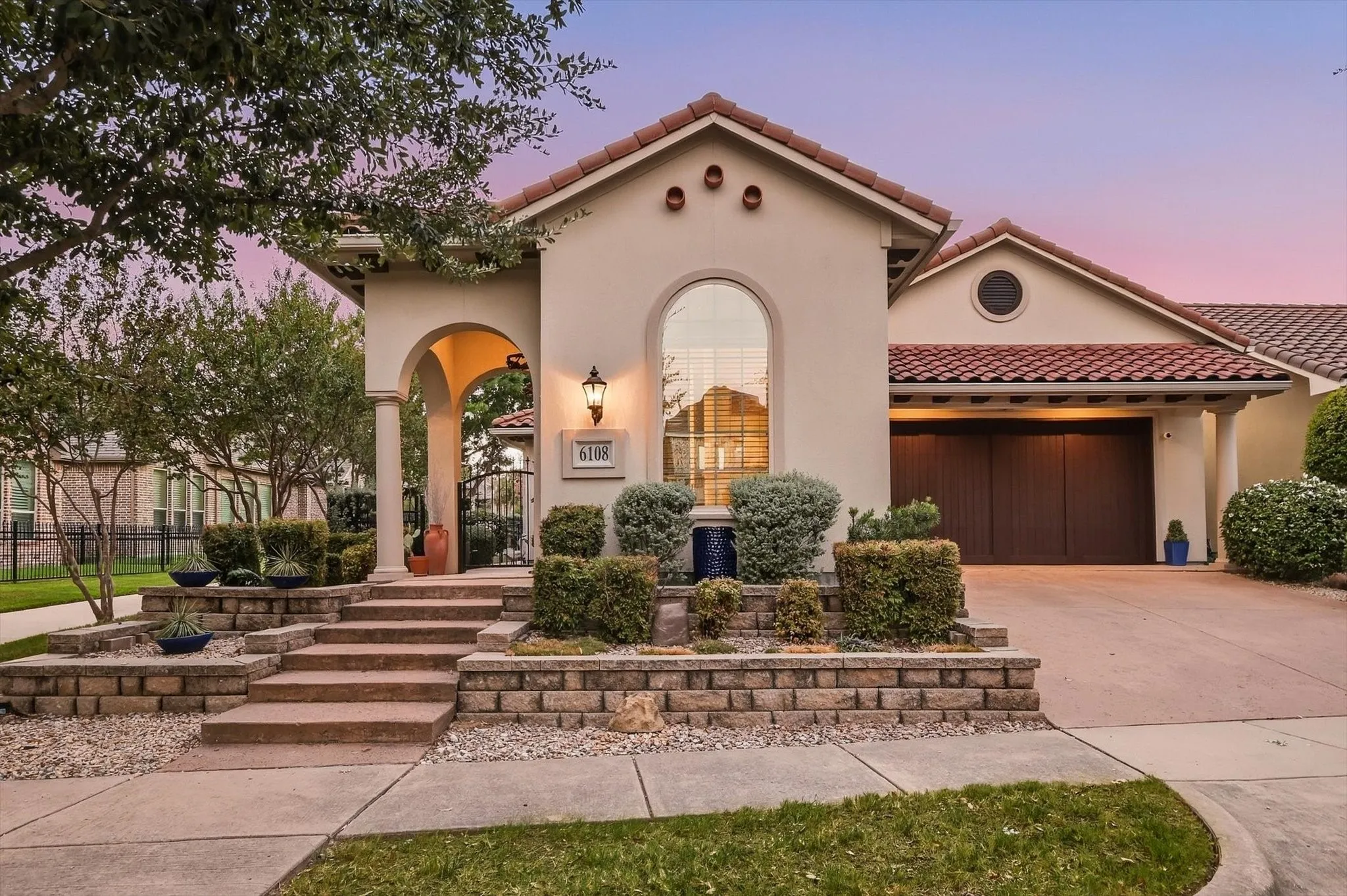 Single Family Residence For Sale in Collin County , 6108 Heron Bay Lane, Mc Kinney, Texas 75070, 3 Bedroom, 4 Bathroom, 3 Garage spaces, 2,820 Sqft, built in 2012, mls#21387342, Real Estate Agent in Mc Kinney, Homes For Sale in Collin county, Homes For Sale in Mc Kinney, Realtor in Mc Kinney Texas, Real Estate Brokerage Independent Realty Texas, Luminita Cordes Realtor