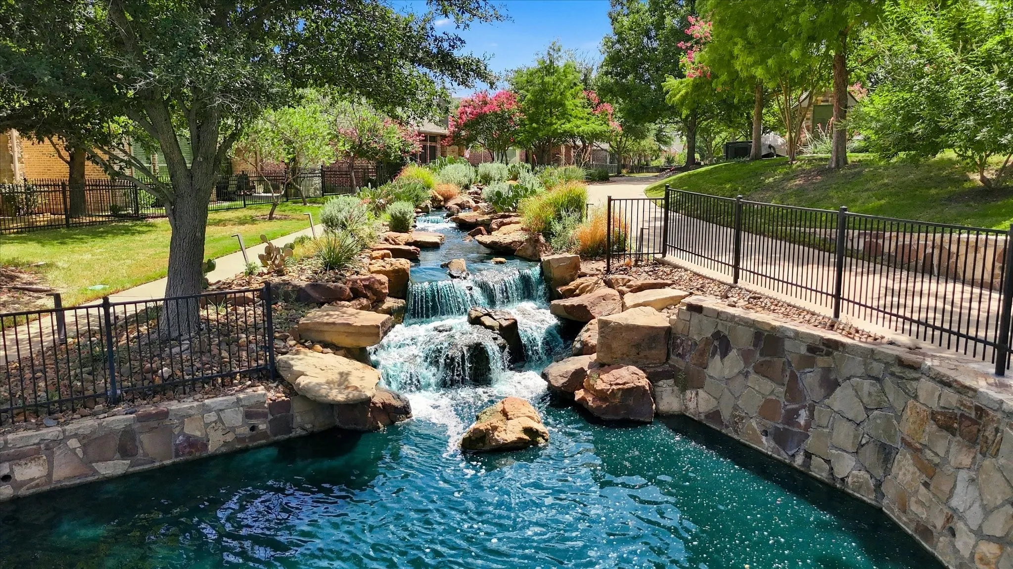 Single Family Residence For Sale in Collin County , 6108 Heron Bay Lane, Mc Kinney, Texas 75070, 3 Bedroom, 4 Bathroom, 3 Garage spaces, 2,820 Sqft, built in 2012, mls#21387342, Real Estate Agent in Mc Kinney, Homes For Sale in Collin county, Homes For Sale in Mc Kinney, Realtor in Mc Kinney Texas, Real Estate Brokerage Independent Realty Texas, Luminita Cordes Realtor