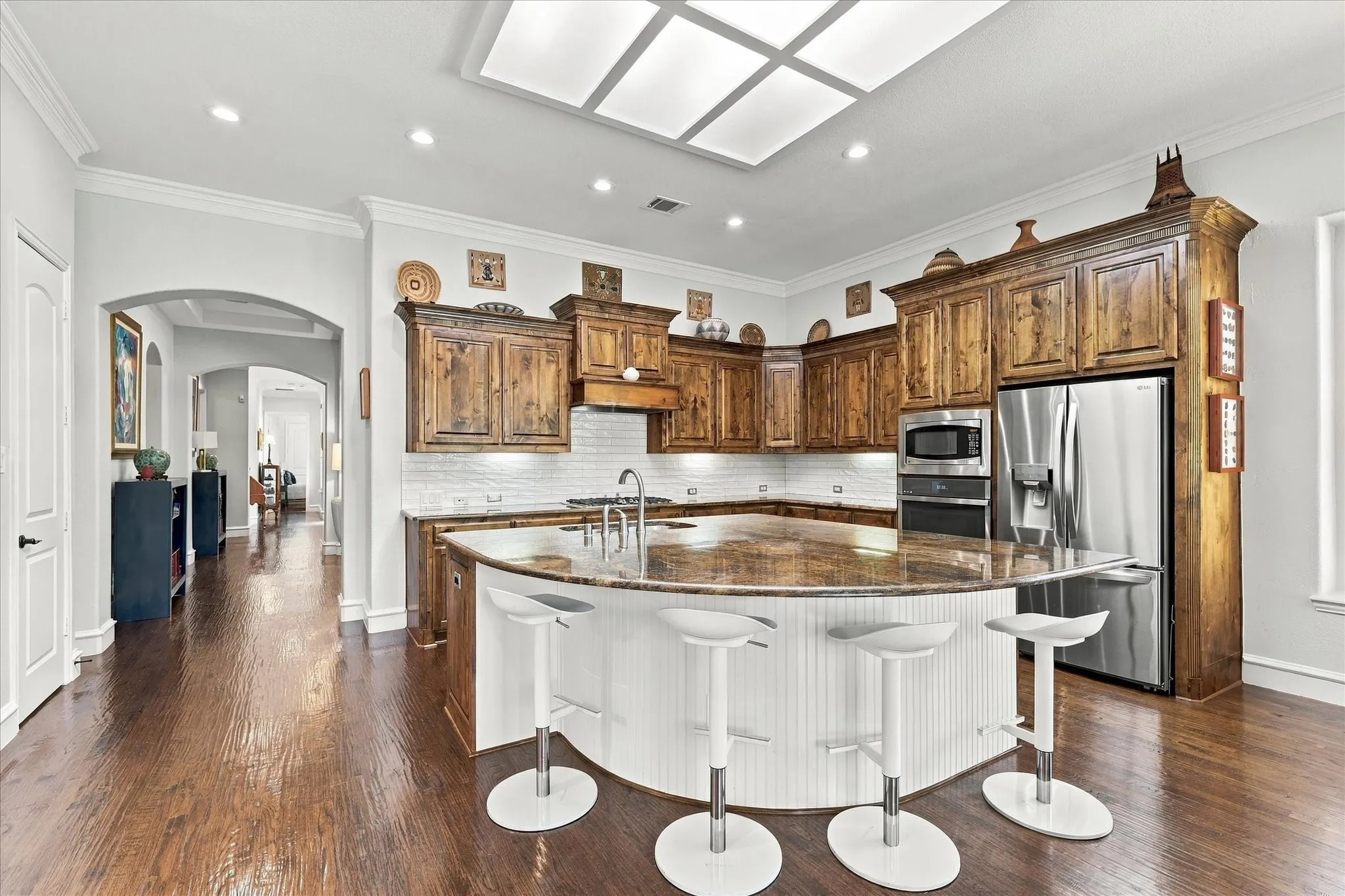 Single Family Residence For Sale in Collin County , 6108 Heron Bay Lane, Mc Kinney, Texas 75070, 3 Bedroom, 4 Bathroom, 3 Garage spaces, 2,820 Sqft, built in 2012, mls#21387342, Real Estate Agent in Mc Kinney, Homes For Sale in Collin county, Homes For Sale in Mc Kinney, Realtor in Mc Kinney Texas, Real Estate Brokerage Independent Realty Texas, Luminita Cordes Realtor