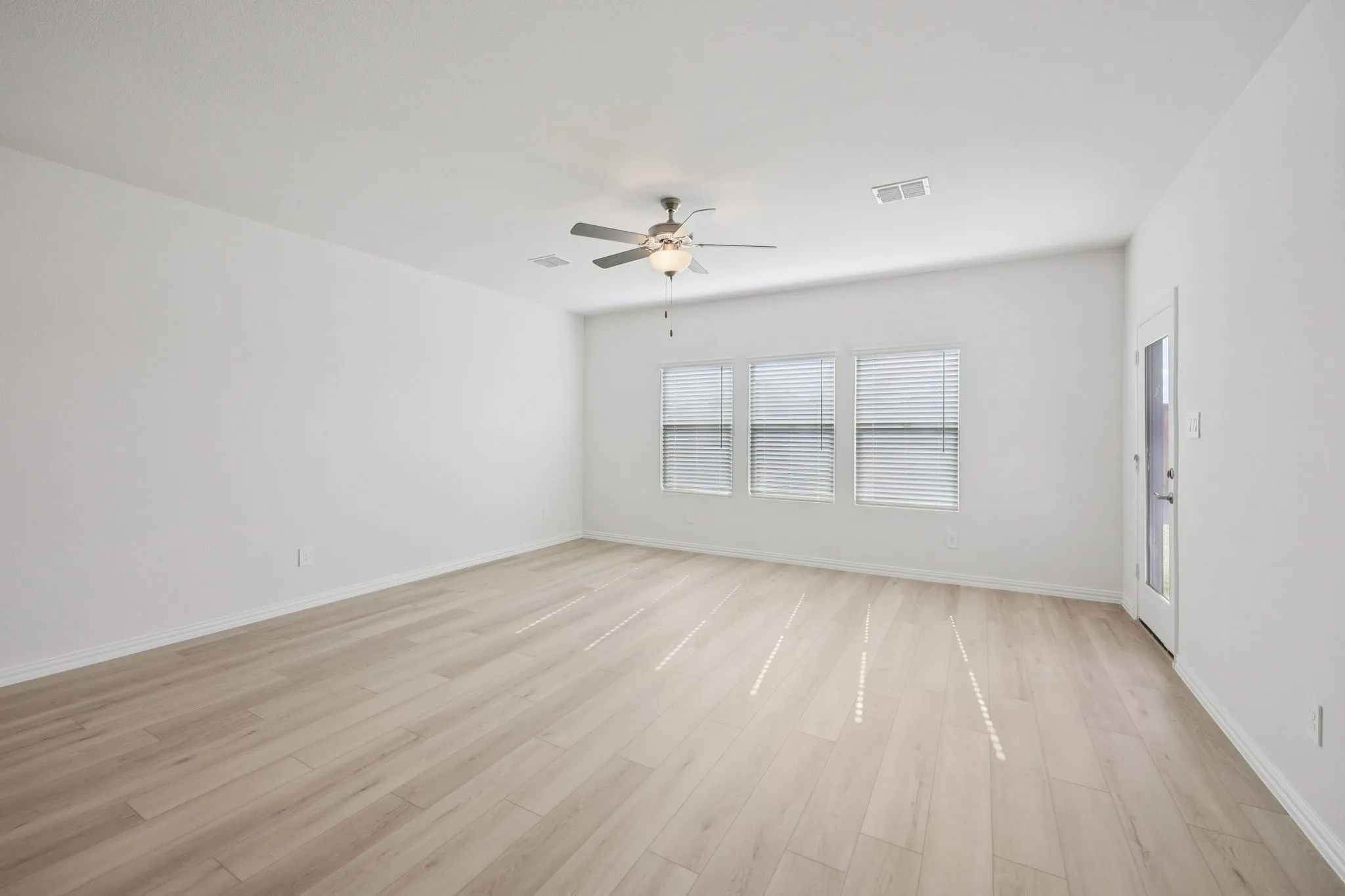 Photo is not of the actual home, but is an inspirational photo of builder’s model home and may depict options, furnishings, and/or decorator features that are not included.