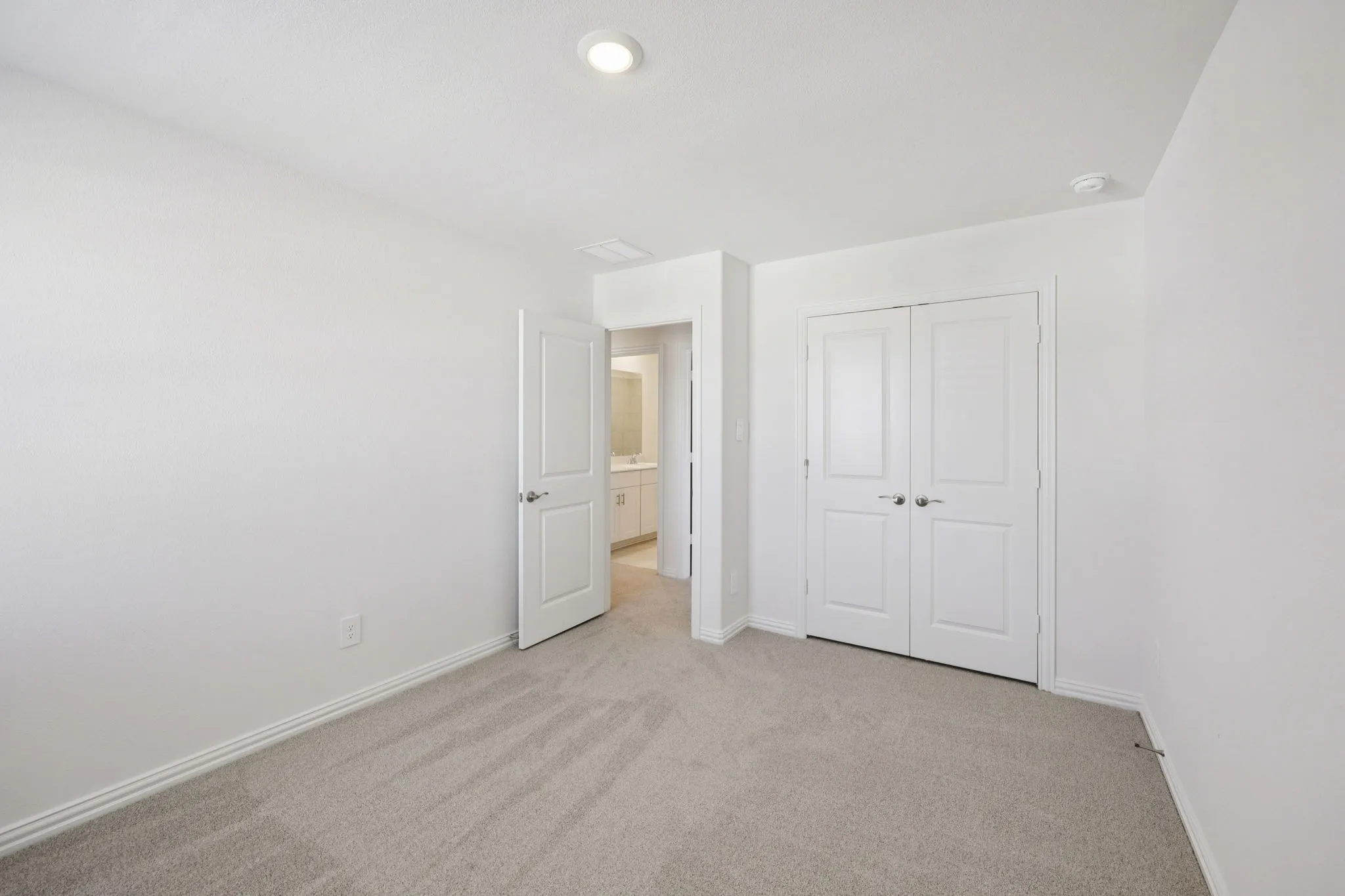 Photo is not of the actual home, but is an inspirational photo of builder’s model home and may depict options, furnishings, and/or decorator features that are not included.