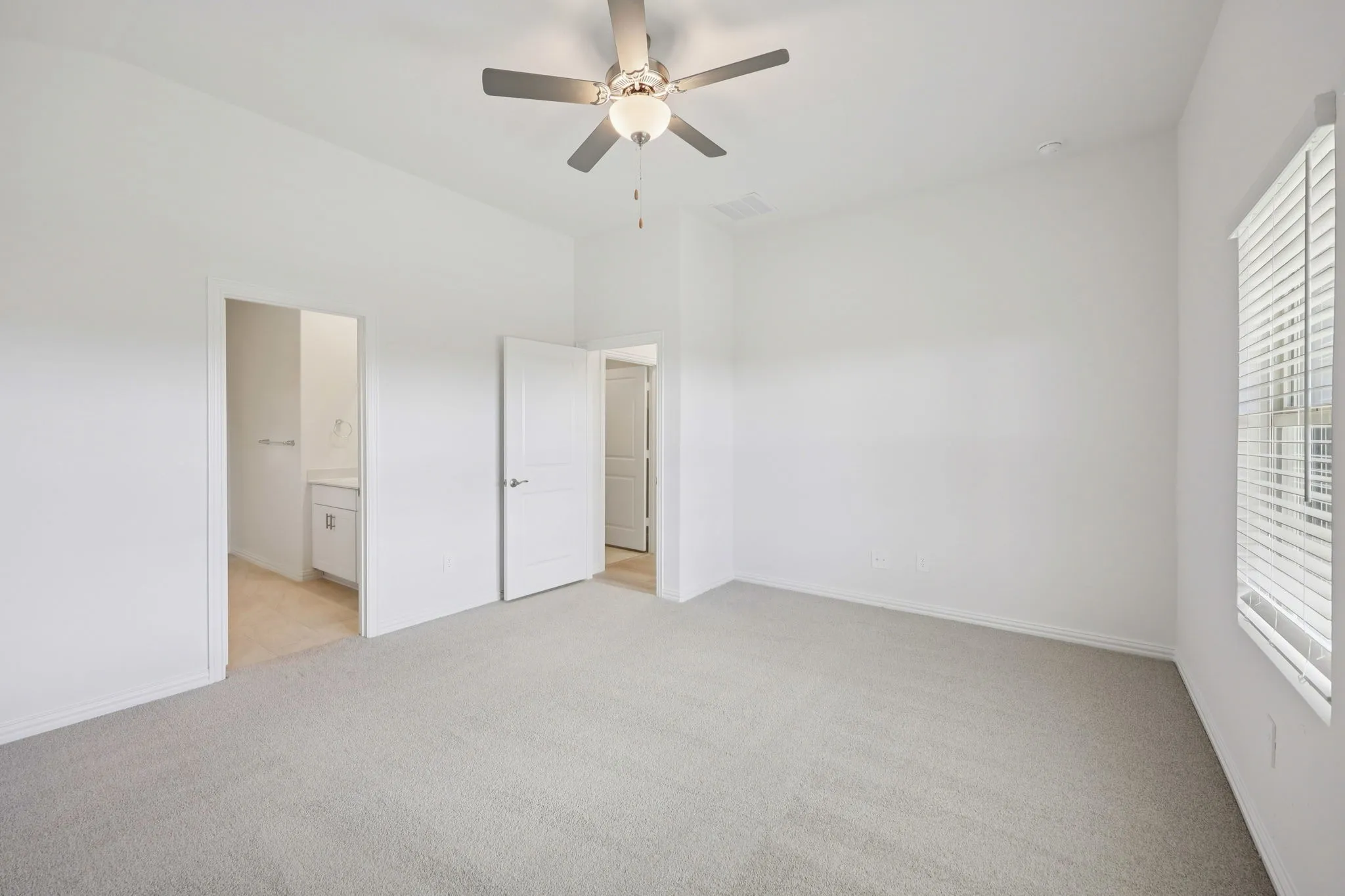 Photo is not of the actual home, but is an inspirational photo of builder’s model home and may depict options, furnishings, and/or decorator features that are not included.