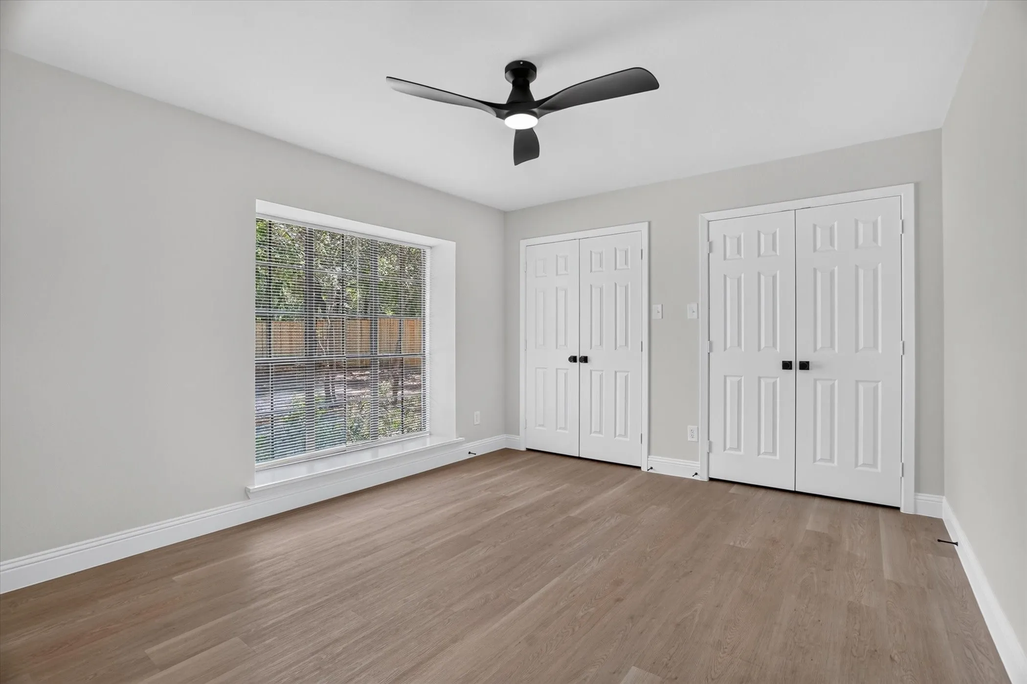 Single Family Residence For Sale in Parker County , 111 Woodcrest Street, Weatherford, Texas 76087, 3 Bedroom, 2 Bathroom, 2 Garage spaces, 1,968 Sqft, built in 1978, mls#21390509, Real Estate Agent in Weatherford, Homes For Sale in Parker county, Homes For Sale in Weatherford, Realtor in Weatherford Texas, Real Estate Brokerage Independent Realty Texas, Luminita Cordes Realtor