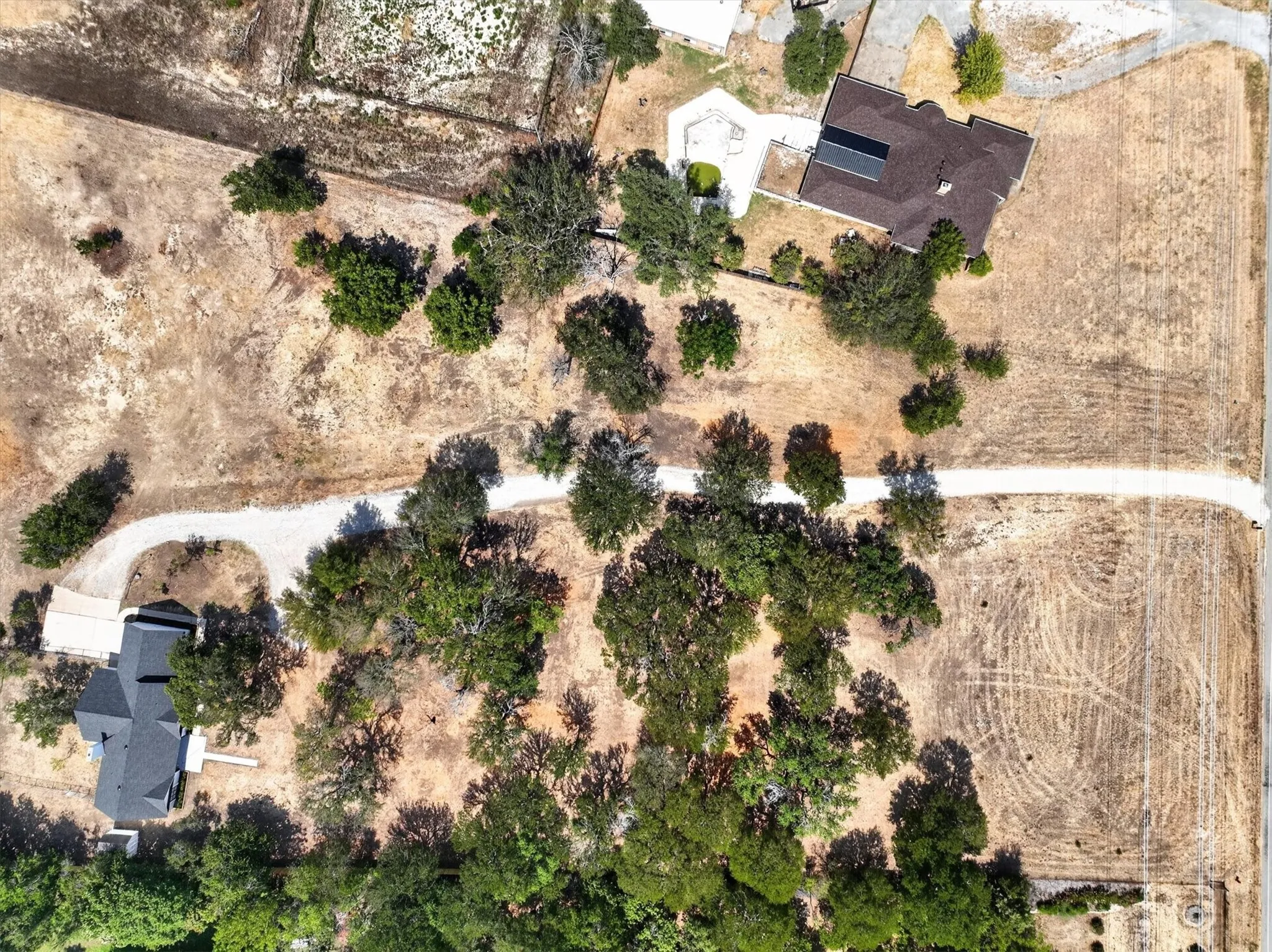 Single Family Residence For Sale in Parker County , 111 Woodcrest Street, Weatherford, Texas 76087, 3 Bedroom, 2 Bathroom, 2 Garage spaces, 1,968 Sqft, built in 1978, mls#21390509, Real Estate Agent in Weatherford, Homes For Sale in Parker county, Homes For Sale in Weatherford, Realtor in Weatherford Texas, Real Estate Brokerage Independent Realty Texas, Luminita Cordes Realtor