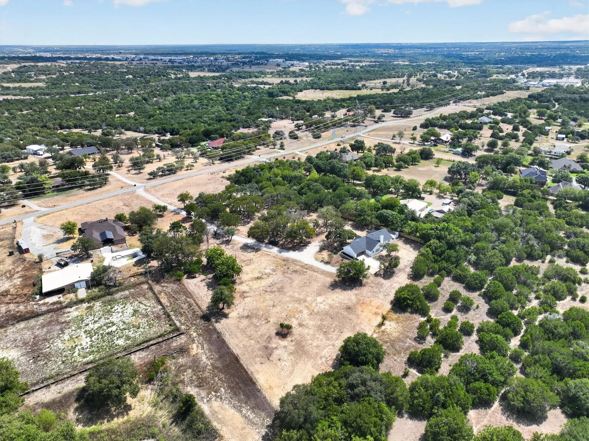 Single Family Residence For Sale in Parker County , 111 Woodcrest Street, Weatherford, Texas 76087, 3 Bedroom, 2 Bathroom, 2 Garage spaces, 1,968 Sqft, built in 1978, mls#21390509, Real Estate Agent in Weatherford, Homes For Sale in Parker county, Homes For Sale in Weatherford, Realtor in Weatherford Texas, Real Estate Brokerage Independent Realty Texas, Luminita Cordes Realtor