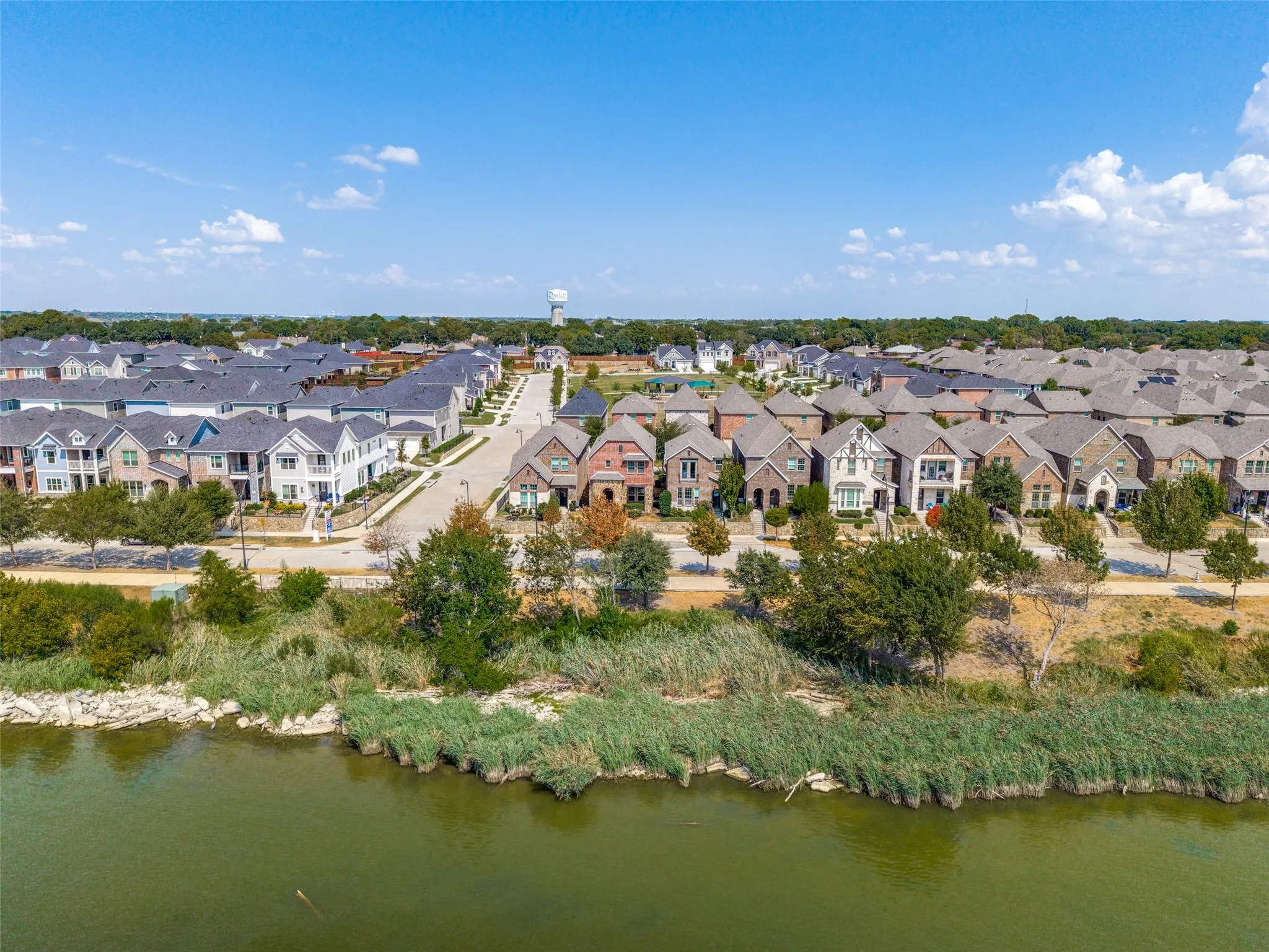 Single Family Residence For Rent in Dallas County , 7401 Sunset Boulevard, Rowlett, Texas 75088, 3 Bedroom, 3 Bathroom, 2 Garage spaces, 2,061 Sqft, built in 2019, mls#21390563, Real Estate Agent in Rowlett, Homes For Rent in Dallas county, Homes For Rent in Rowlett, Realtor in Rowlett Texas, Real Estate Brokerage Independent Realty Texas, Luminita Cordes Realtor