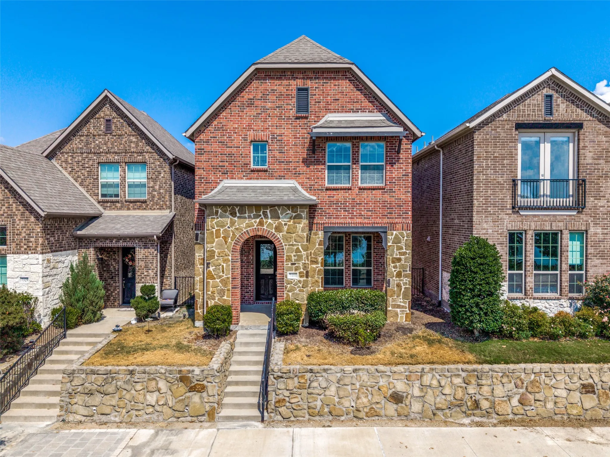 Single Family Residence For Rent