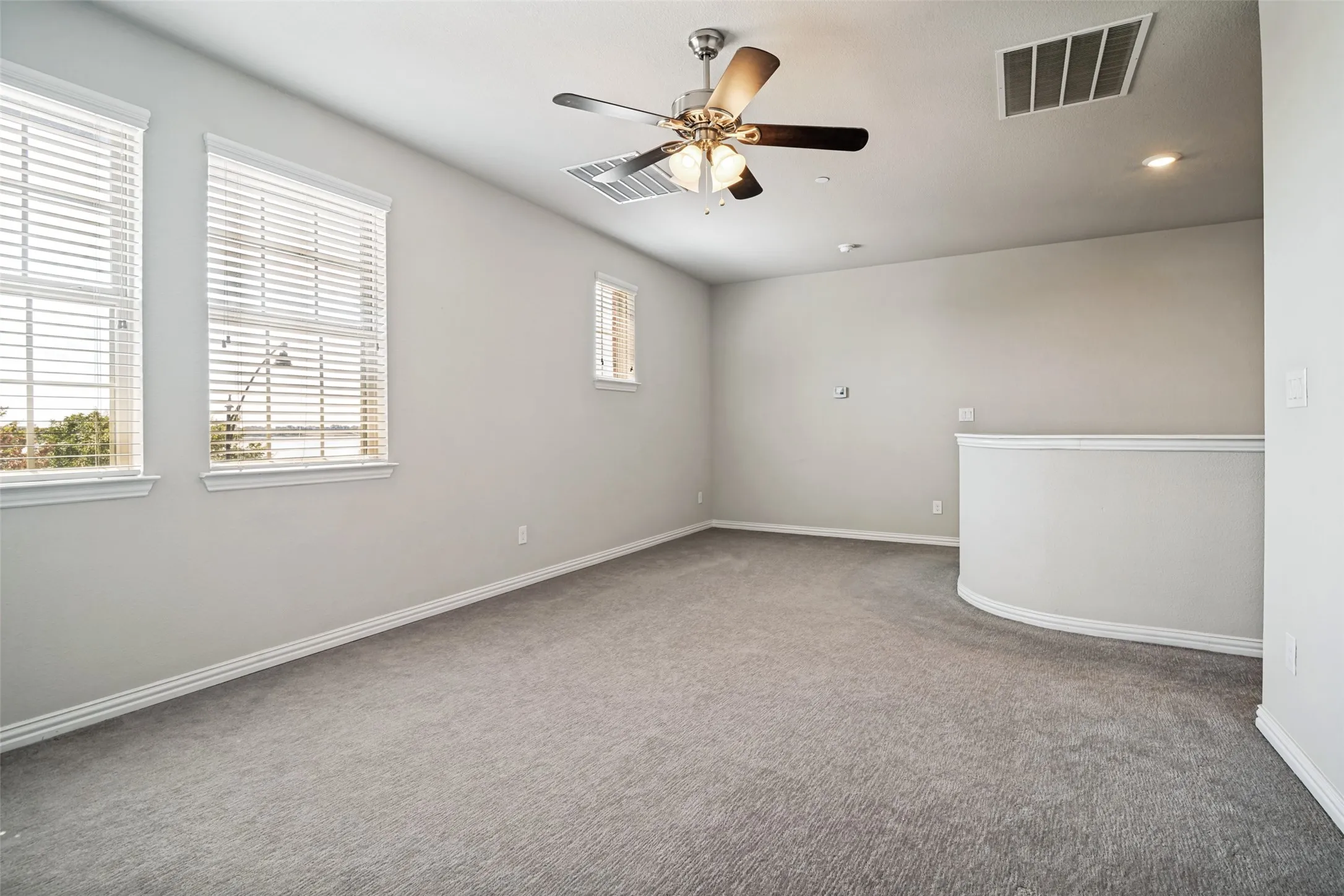Single Family Residence For Rent in Dallas County , 7401 Sunset Boulevard, Rowlett, Texas 75088, 3 Bedroom, 3 Bathroom, 2 Garage spaces, 2,061 Sqft, built in 2019, mls#21390563, Real Estate Agent in Rowlett, Homes For Rent in Dallas county, Homes For Rent in Rowlett, Realtor in Rowlett Texas, Real Estate Brokerage Independent Realty Texas, Luminita Cordes Realtor