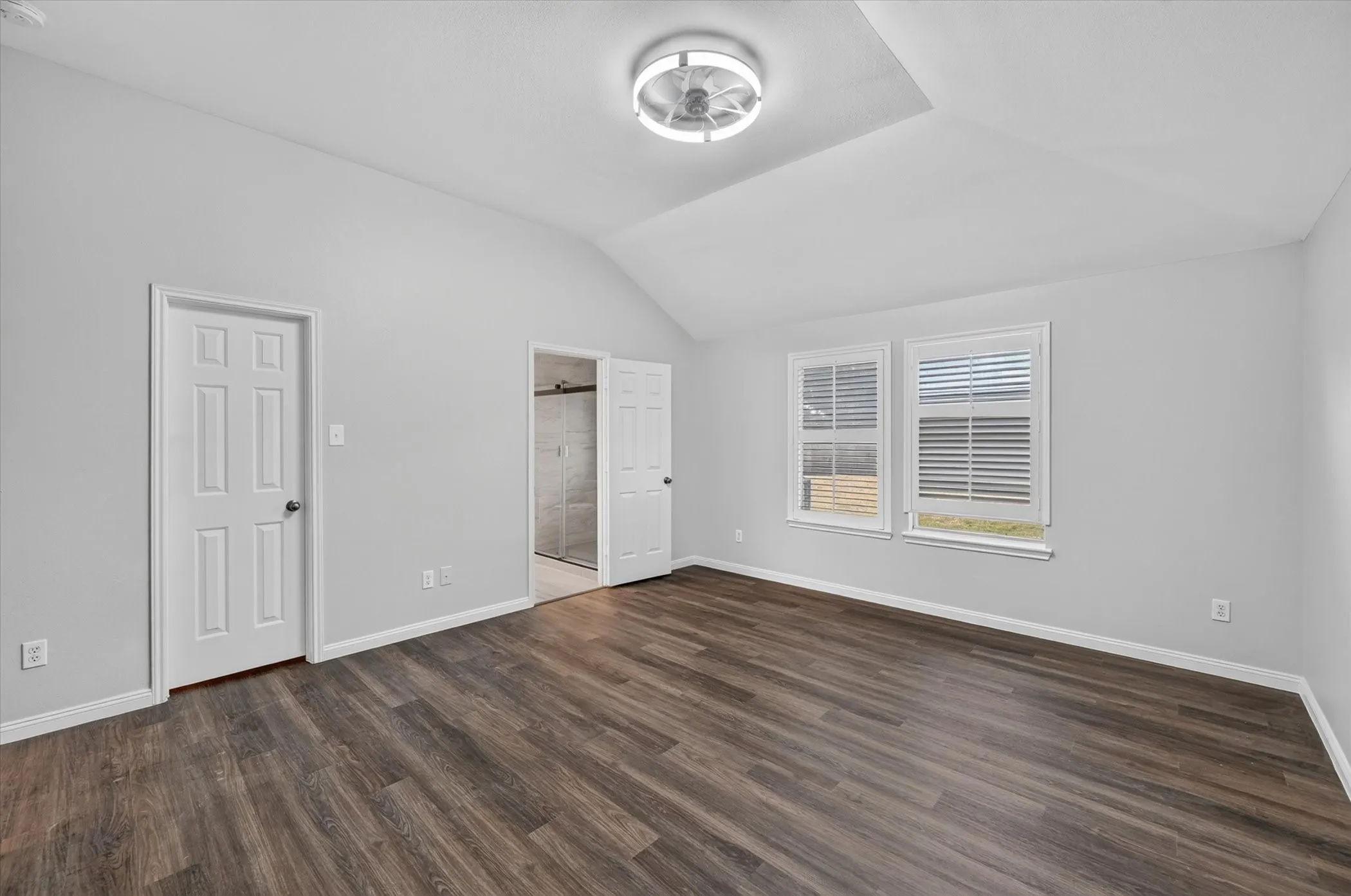 Single Family Residence For Sale in Tarrant County , 3203 Yeltes, Grand Prairie, Texas 75054, 3 Bedroom, 2 Bathroom, 2 Garage spaces, 1,829 Sqft, built in 2005, mls#21389302, Real Estate Agent in Grand Prairie, Homes For Sale in Tarrant county, Homes For Sale in Grand Prairie, Realtor in Grand Prairie Texas, Real Estate Brokerage Independent Realty Texas, Luminita Cordes Realtor