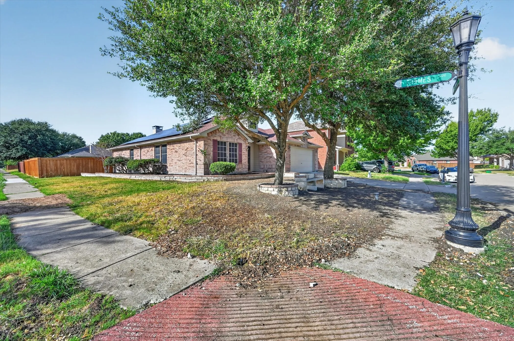 Single Family Residence For Sale in Tarrant County , 3203 Yeltes, Grand Prairie, Texas 75054, 3 Bedroom, 2 Bathroom, 2 Garage spaces, 1,829 Sqft, built in 2005, mls#21389302, Real Estate Agent in Grand Prairie, Homes For Sale in Tarrant county, Homes For Sale in Grand Prairie, Realtor in Grand Prairie Texas, Real Estate Brokerage Independent Realty Texas, Luminita Cordes Realtor