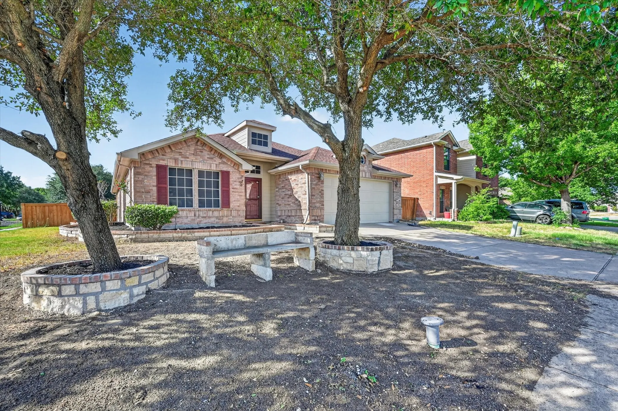Single Family Residence For Sale in Tarrant County , 3203 Yeltes, Grand Prairie, Texas 75054, 3 Bedroom, 2 Bathroom, 2 Garage spaces, 1,829 Sqft, built in 2005, mls#21389302, Real Estate Agent in Grand Prairie, Homes For Sale in Tarrant county, Homes For Sale in Grand Prairie, Realtor in Grand Prairie Texas, Real Estate Brokerage Independent Realty Texas, Luminita Cordes Realtor