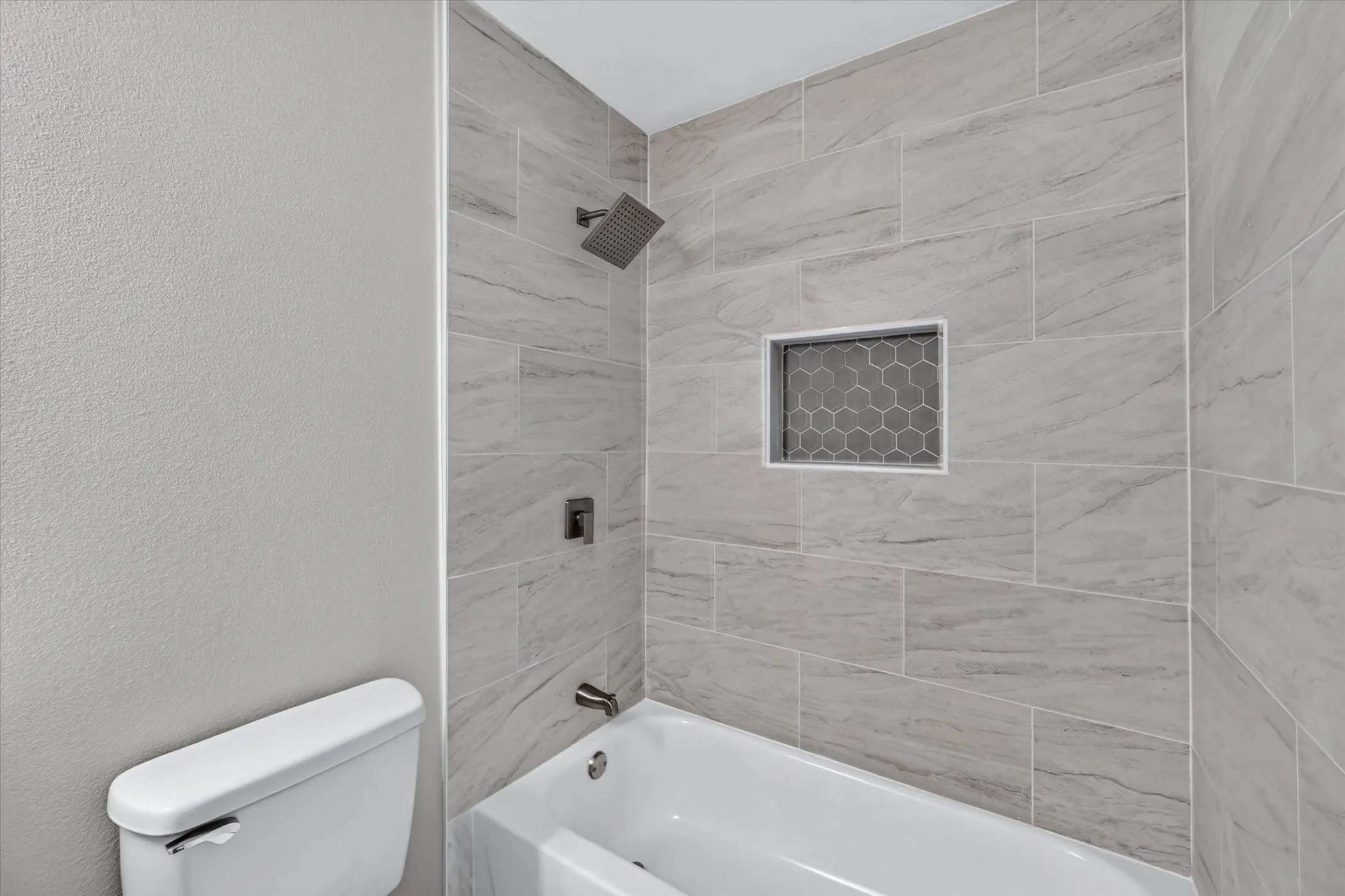 Single Family Residence For Sale in Tarrant County , 3203 Yeltes, Grand Prairie, Texas 75054, 3 Bedroom, 2 Bathroom, 2 Garage spaces, 1,829 Sqft, built in 2005, mls#21389302, Real Estate Agent in Grand Prairie, Homes For Sale in Tarrant county, Homes For Sale in Grand Prairie, Realtor in Grand Prairie Texas, Real Estate Brokerage Independent Realty Texas, Luminita Cordes Realtor