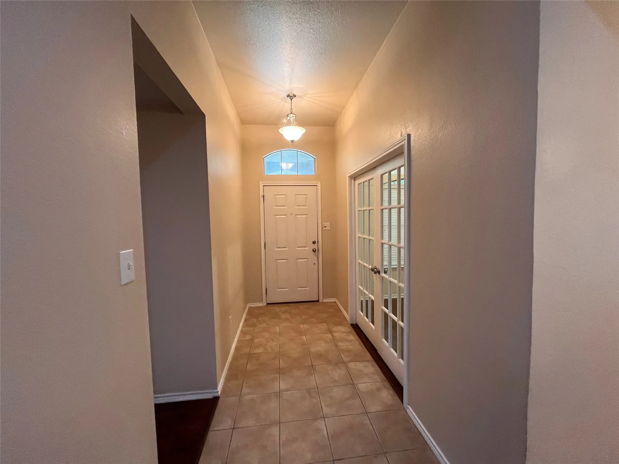 Single Family Residence For Sale in Ellis County , 615 Magnolia, Glenn Heights, Texas 75154, 4 Bedroom, 2 Bathroom, 2 Garage spaces, 2,361 Sqft, built in 2004, mls#21390576, Real Estate Agent in Glenn Heights, Homes For Sale in Ellis county, Homes For Sale in Glenn Heights, Realtor in Glenn Heights Texas, Real Estate Brokerage Independent Realty Texas, Luminita Cordes Realtor