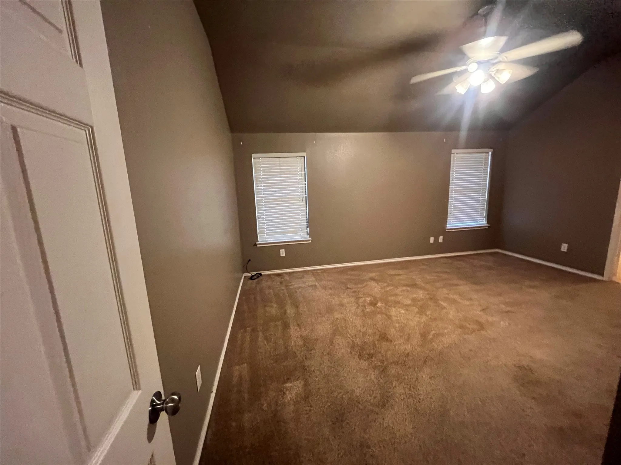 Single Family Residence For Sale in Ellis County , 615 Magnolia, Glenn Heights, Texas 75154, 4 Bedroom, 2 Bathroom, 2 Garage spaces, 2,361 Sqft, built in 2004, mls#21390576, Real Estate Agent in Glenn Heights, Homes For Sale in Ellis county, Homes For Sale in Glenn Heights, Realtor in Glenn Heights Texas, Real Estate Brokerage Independent Realty Texas, Luminita Cordes Realtor