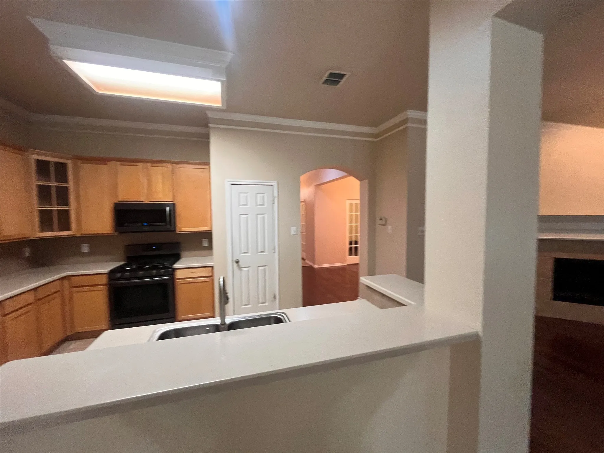 Single Family Residence For Sale in Ellis County , 615 Magnolia, Glenn Heights, Texas 75154, 4 Bedroom, 2 Bathroom, 2 Garage spaces, 2,361 Sqft, built in 2004, mls#21390576, Real Estate Agent in Glenn Heights, Homes For Sale in Ellis county, Homes For Sale in Glenn Heights, Realtor in Glenn Heights Texas, Real Estate Brokerage Independent Realty Texas, Luminita Cordes Realtor