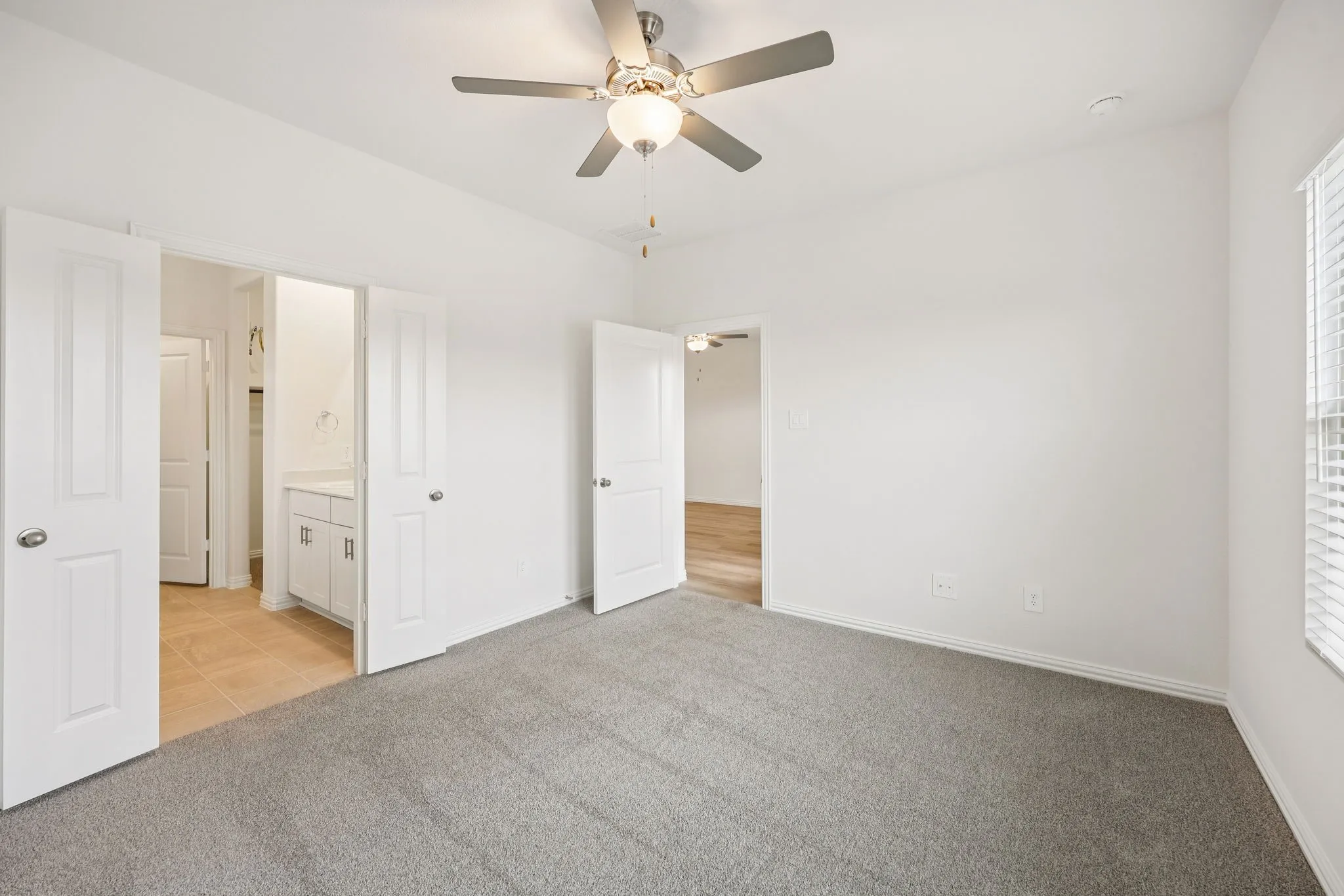 Photo is not of the actual home, but is an inspirational photo of builder’s model home and may depict options, furnishings, and/or decorator features that are not included.