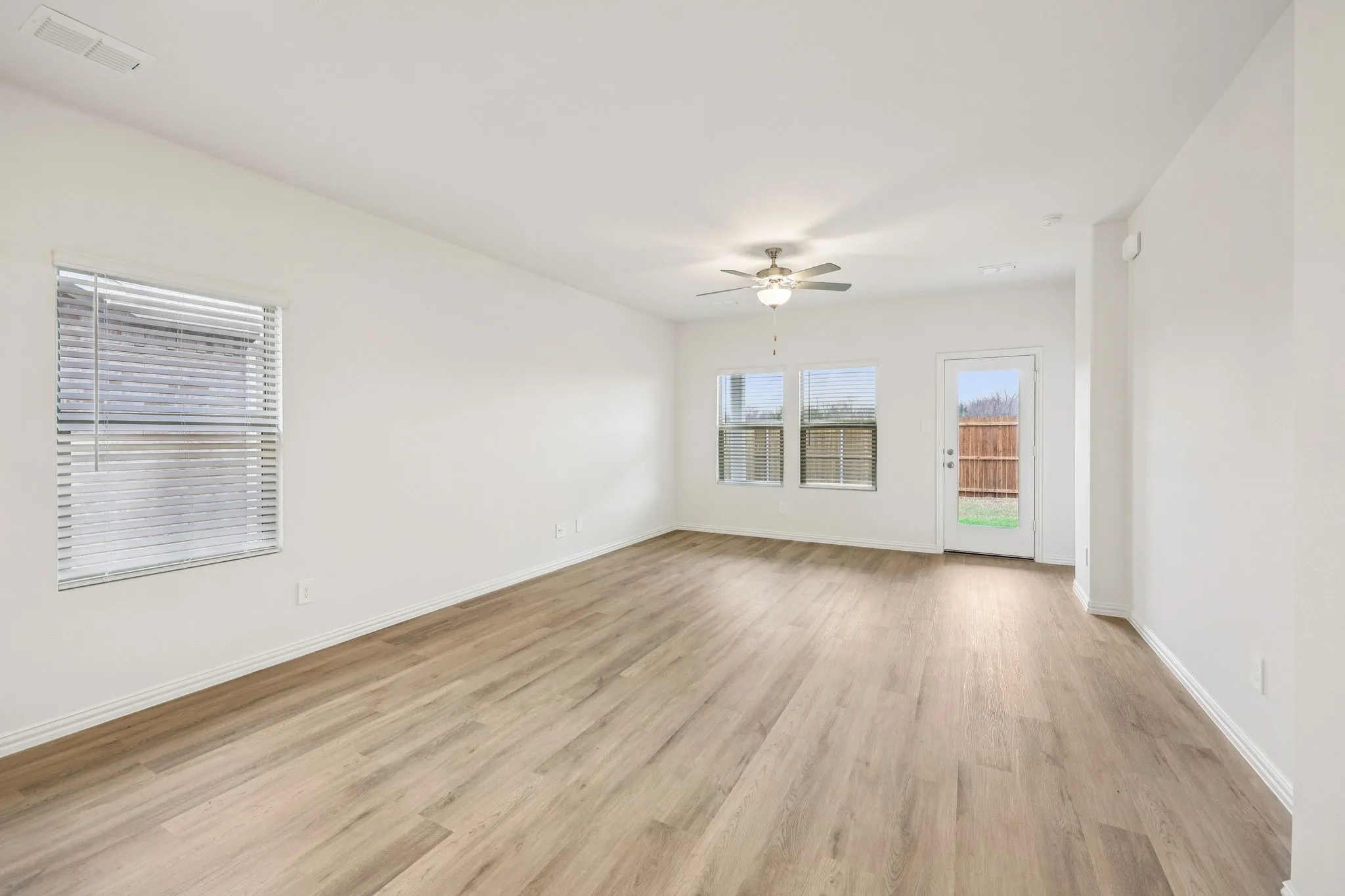 Photo is not of the actual home, but is an inspirational photo of builder’s model home and may depict options, furnishings, and/or decorator features that are not included.