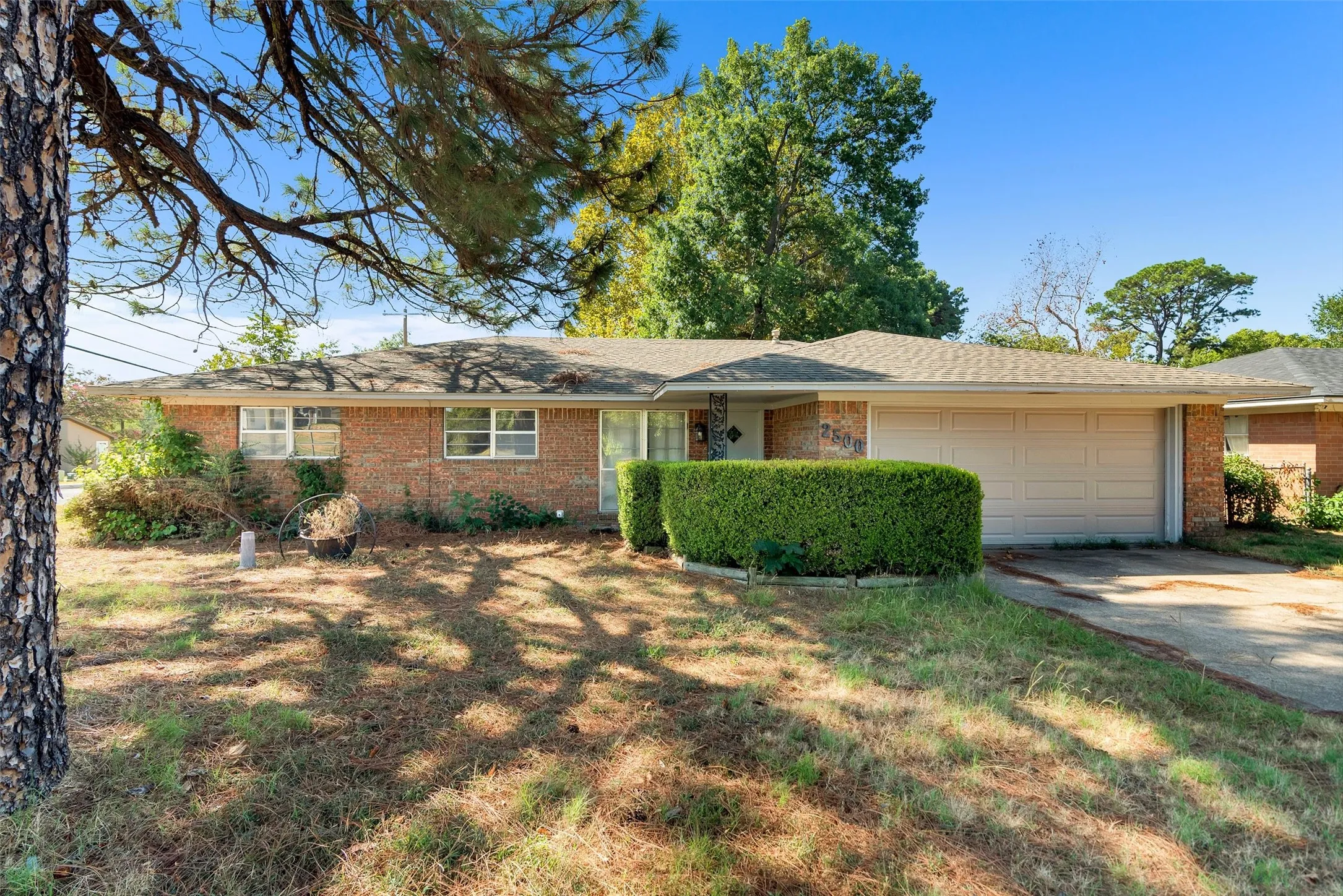 Single Family Residence For Sale