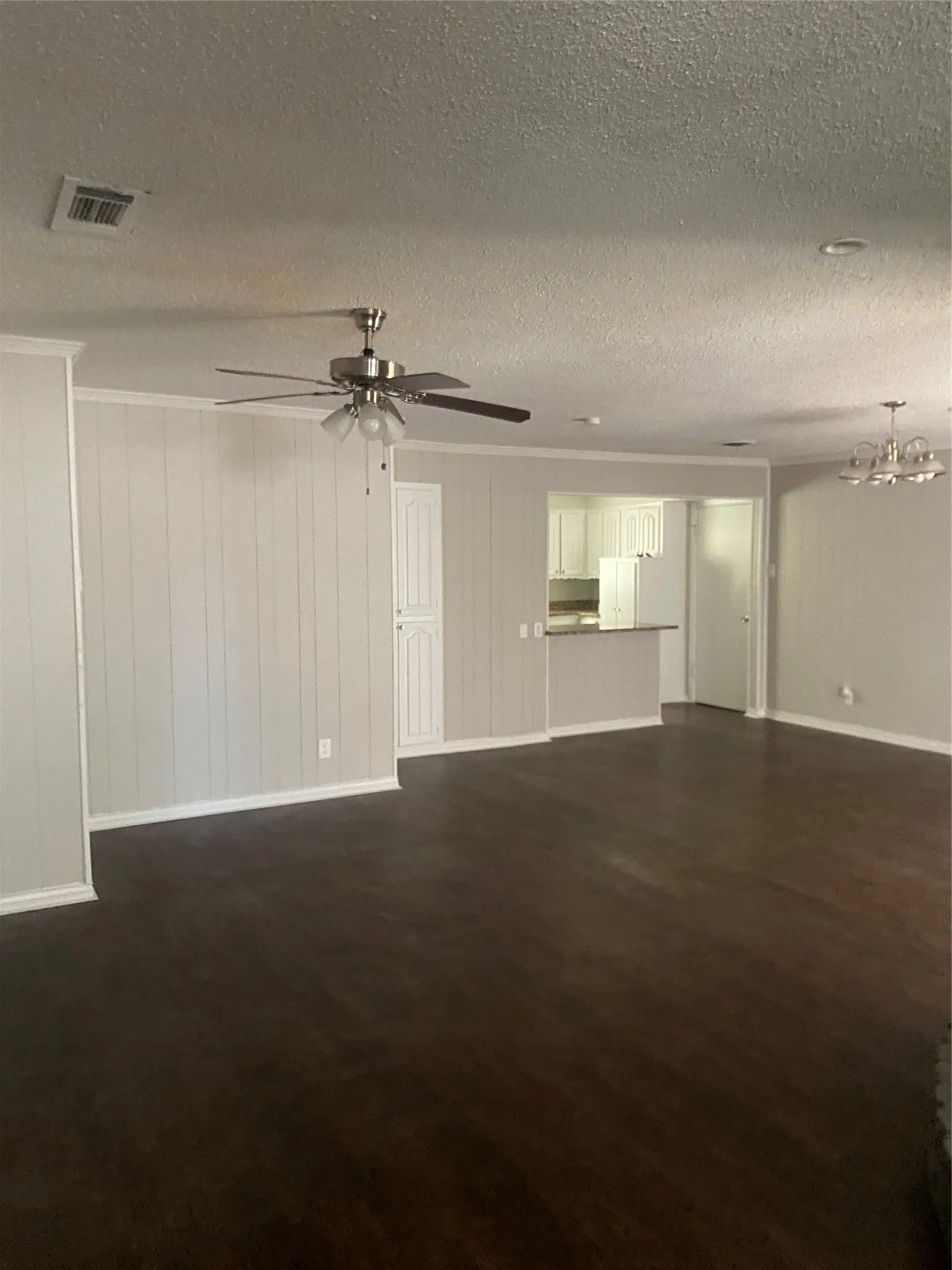 Single Family Residence For Rent in Dallas County , 6541 Rock Canyon Trail, Dallas, Texas 75232, 3 Bedroom, 2 Bathroom, 2 Garage spaces, 1,854 Sqft, built in 1966, mls#21390585, Real Estate Agent in Dallas, Homes For Rent in Dallas county, Homes For Rent in Dallas, Realtor in Dallas Texas, Real Estate Brokerage Independent Realty Texas, Luminita Cordes Realtor
