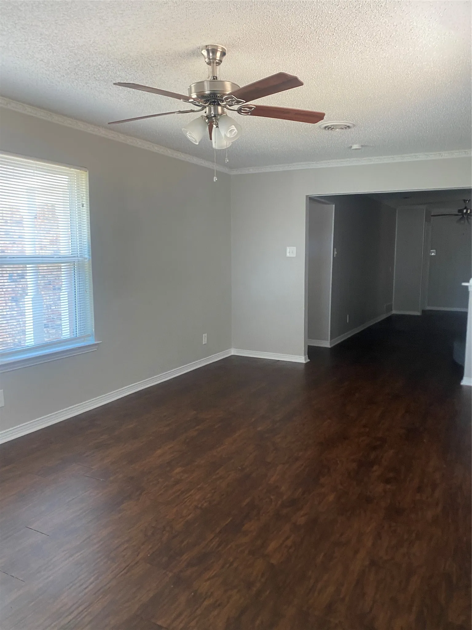 Single Family Residence For Rent in Dallas County , 6541 Rock Canyon Trail, Dallas, Texas 75232, 3 Bedroom, 2 Bathroom, 2 Garage spaces, 1,854 Sqft, built in 1966, mls#21390585, Real Estate Agent in Dallas, Homes For Rent in Dallas county, Homes For Rent in Dallas, Realtor in Dallas Texas, Real Estate Brokerage Independent Realty Texas, Luminita Cordes Realtor
