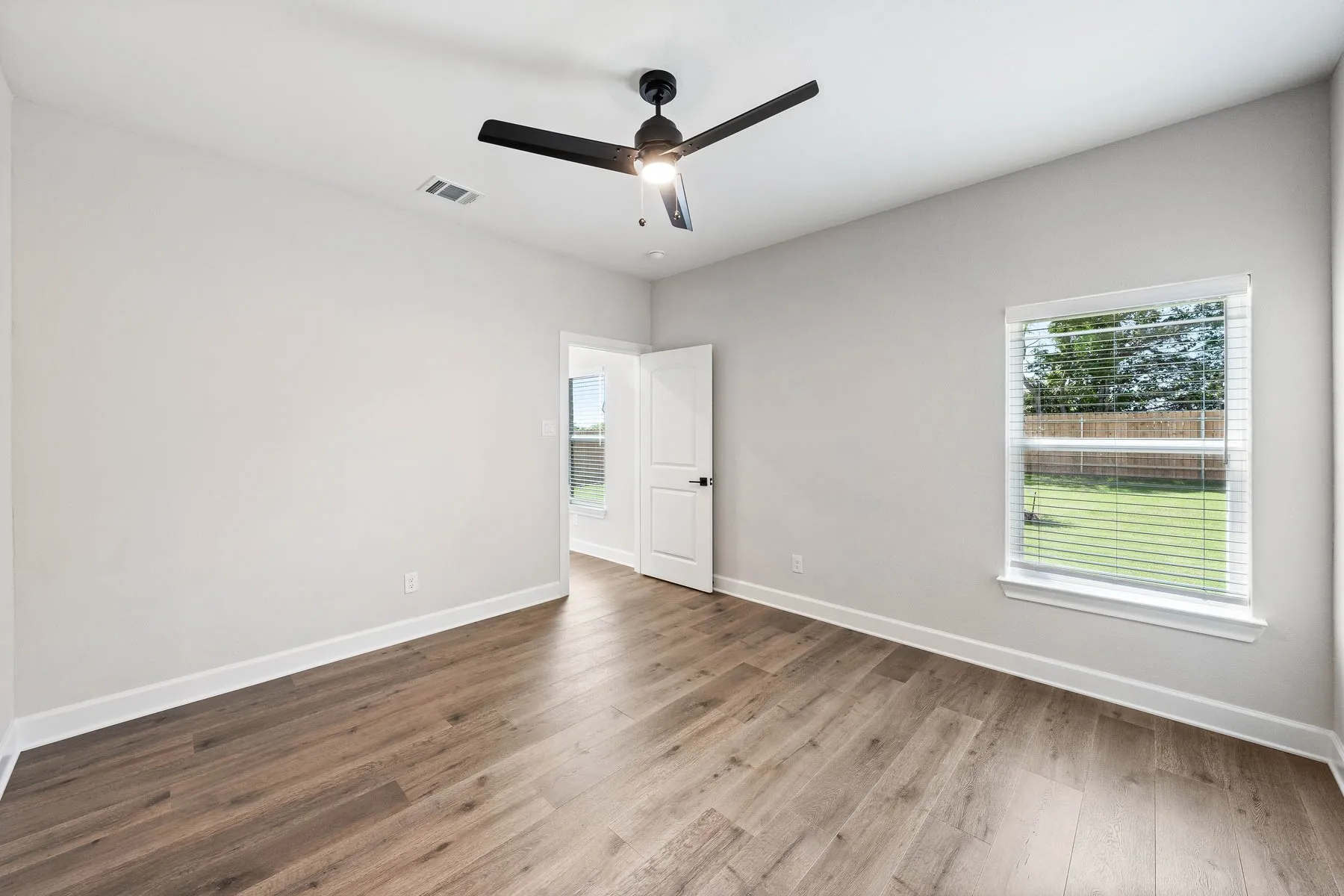 Single Family Residence For Rent in Dallas County , 1013 Pecan Place, Hutchins, Texas 75141, 3 Bedroom, 2 Bathroom, 2 Garage spaces, 1,229 Sqft, built in 2026, mls#21390594, Real Estate Agent in Hutchins, Homes For Rent in Dallas county, Homes For Rent in Hutchins, Realtor in Hutchins Texas, Real Estate Brokerage Independent Realty Texas, Luminita Cordes Realtor