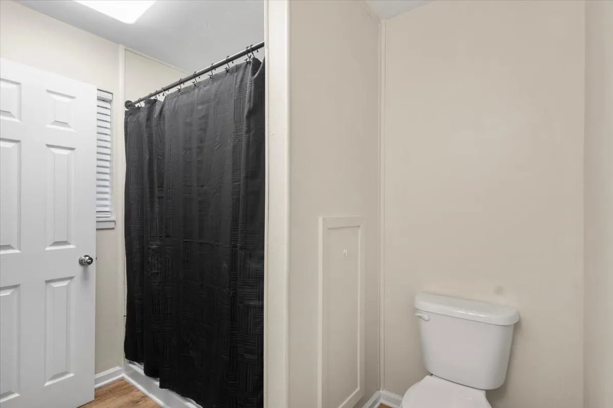 Single Family Residence For Sale in Gregg County , 220 Private Road 3487, Kilgore, Texas 75662, 3 Bedroom, 2 Bathroom, Garage spaces, 1,514 Sqft, built in 1968, mls#21390595, Real Estate Agent in Kilgore, Homes For Sale in Gregg county, Homes For Sale in Kilgore, Realtor in Kilgore Texas, Real Estate Brokerage Independent Realty Texas, Luminita Cordes Realtor