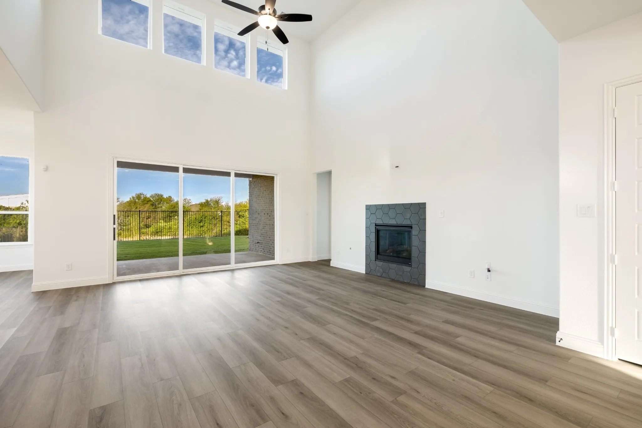 Single Family Residence For Sale in Collin County , 3015 Wallis Drive, Melissa, Texas 75454, 5 Bedroom, 5 Bathroom, 3 Garage spaces, 4,213 Sqft, built in 2026, mls#21390596, Real Estate Agent in Melissa, Homes For Sale in Collin county, Homes For Sale in Melissa, Realtor in Melissa Texas, Real Estate Brokerage Independent Realty Texas, Luminita Cordes Realtor