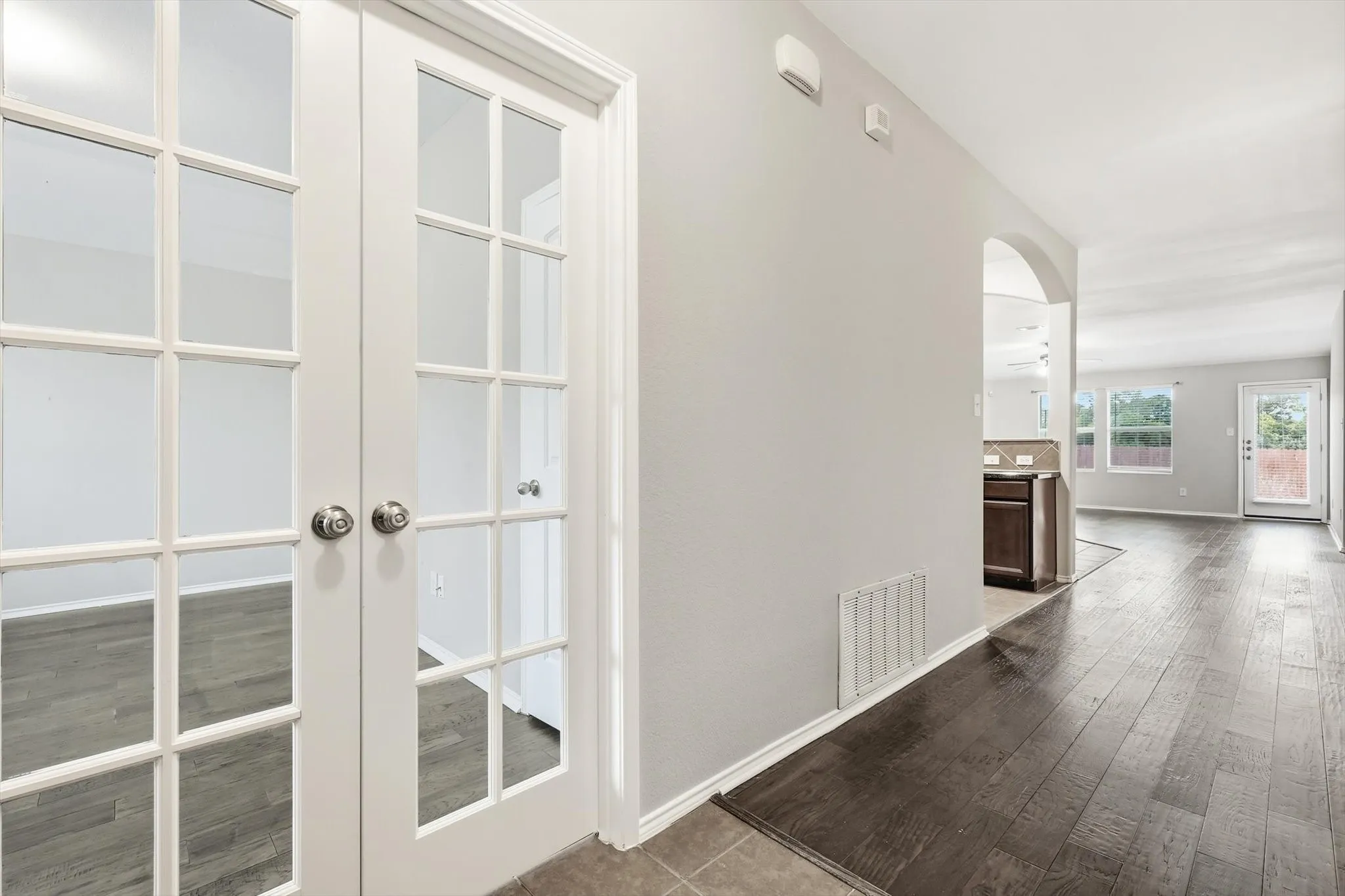 Single Family Residence For Rent in Collin County , 652 Lincoln Avenue, Lavon, Texas 75166, 3 Bedroom, 2 Bathroom, 2 Garage spaces, 1,740 Sqft, built in 2010, mls#21390601, Real Estate Agent in Lavon, Homes For Rent in Collin county, Homes For Rent in Lavon, Realtor in Lavon Texas, Real Estate Brokerage Independent Realty Texas, Luminita Cordes Realtor