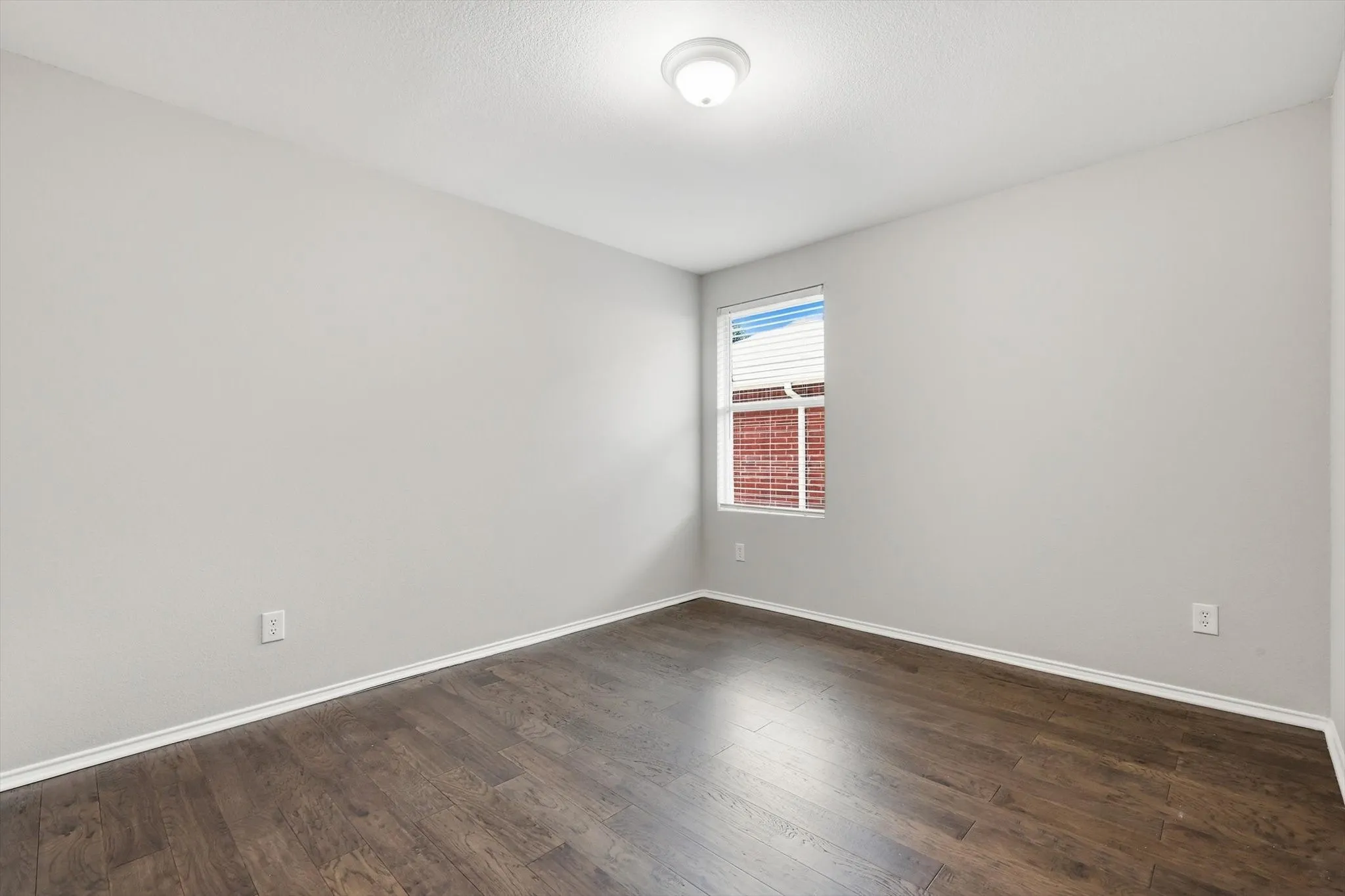 Single Family Residence For Rent in Collin County , 652 Lincoln Avenue, Lavon, Texas 75166, 3 Bedroom, 2 Bathroom, 2 Garage spaces, 1,740 Sqft, built in 2010, mls#21390601, Real Estate Agent in Lavon, Homes For Rent in Collin county, Homes For Rent in Lavon, Realtor in Lavon Texas, Real Estate Brokerage Independent Realty Texas, Luminita Cordes Realtor