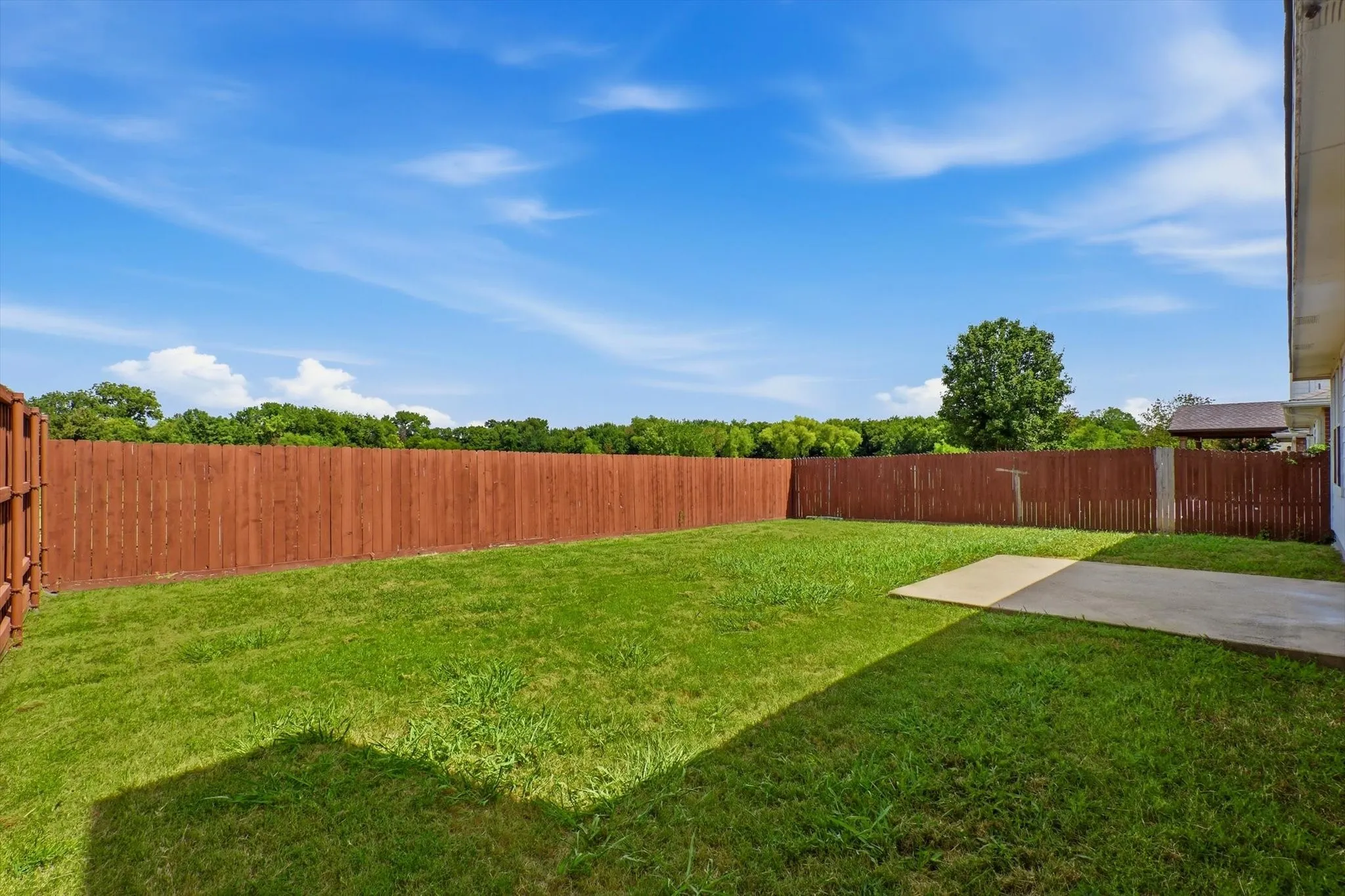 Single Family Residence For Rent in Collin County , 652 Lincoln Avenue, Lavon, Texas 75166, 3 Bedroom, 2 Bathroom, 2 Garage spaces, 1,740 Sqft, built in 2010, mls#21390601, Real Estate Agent in Lavon, Homes For Rent in Collin county, Homes For Rent in Lavon, Realtor in Lavon Texas, Real Estate Brokerage Independent Realty Texas, Luminita Cordes Realtor